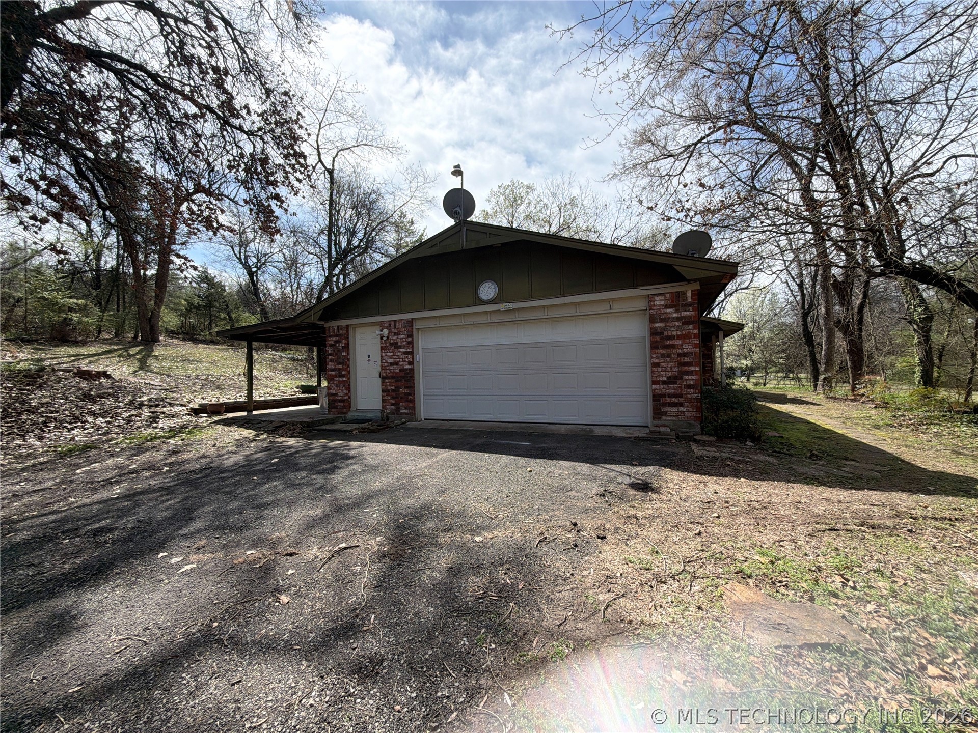6311 E 81 Street N Property Photo 6