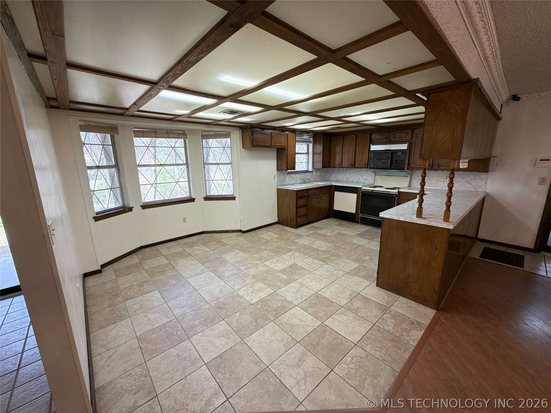 6311 E 81 Street N Property Photo 15