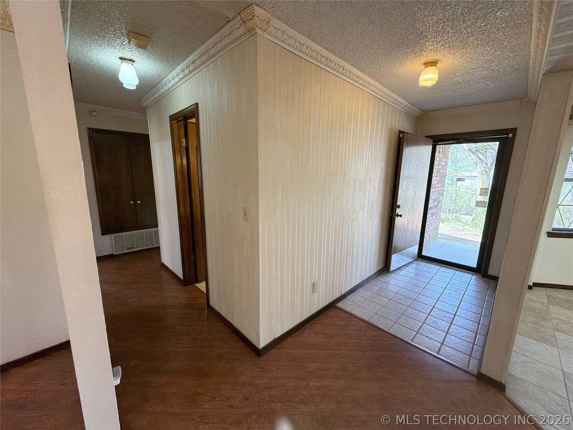 6311 E 81 Street N Property Photo 17