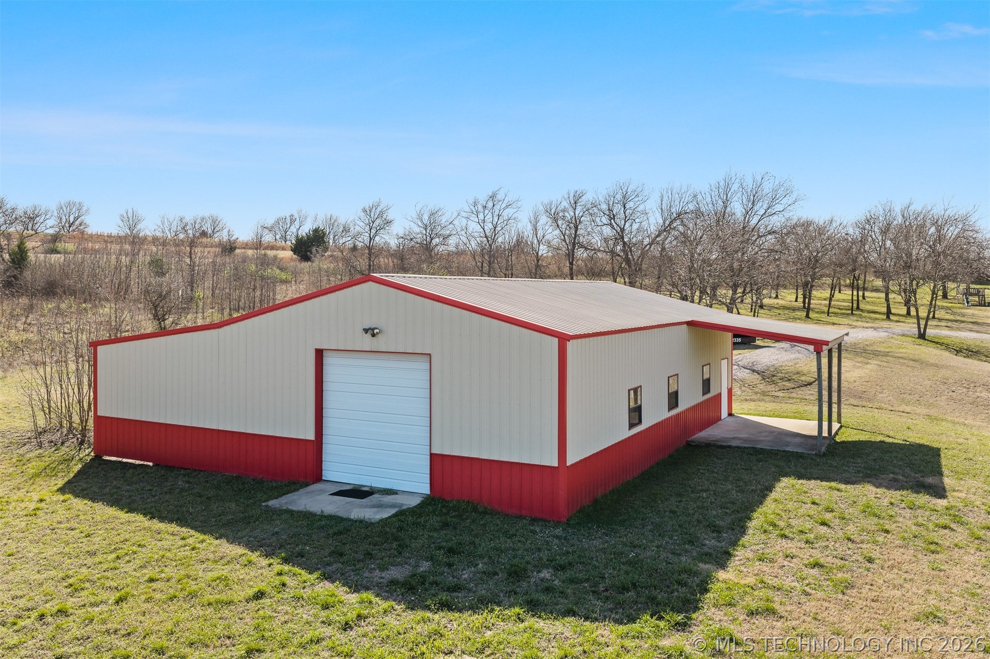 1451 Gateway Road Property Photo 4