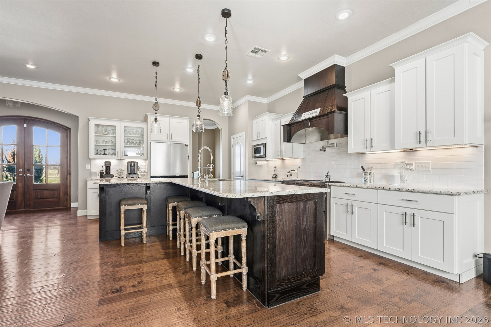 1451 Gateway Road Property Photo 10