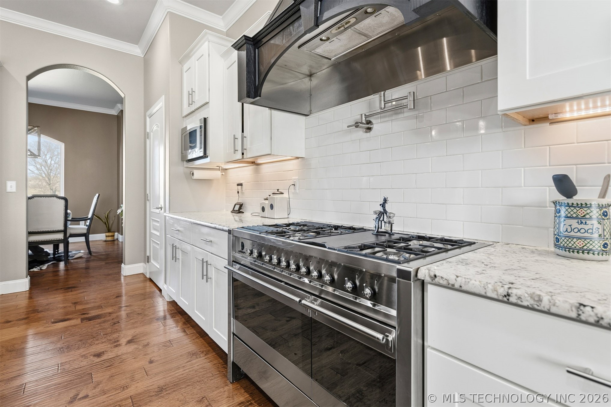 1451 Gateway Road Property Photo 12