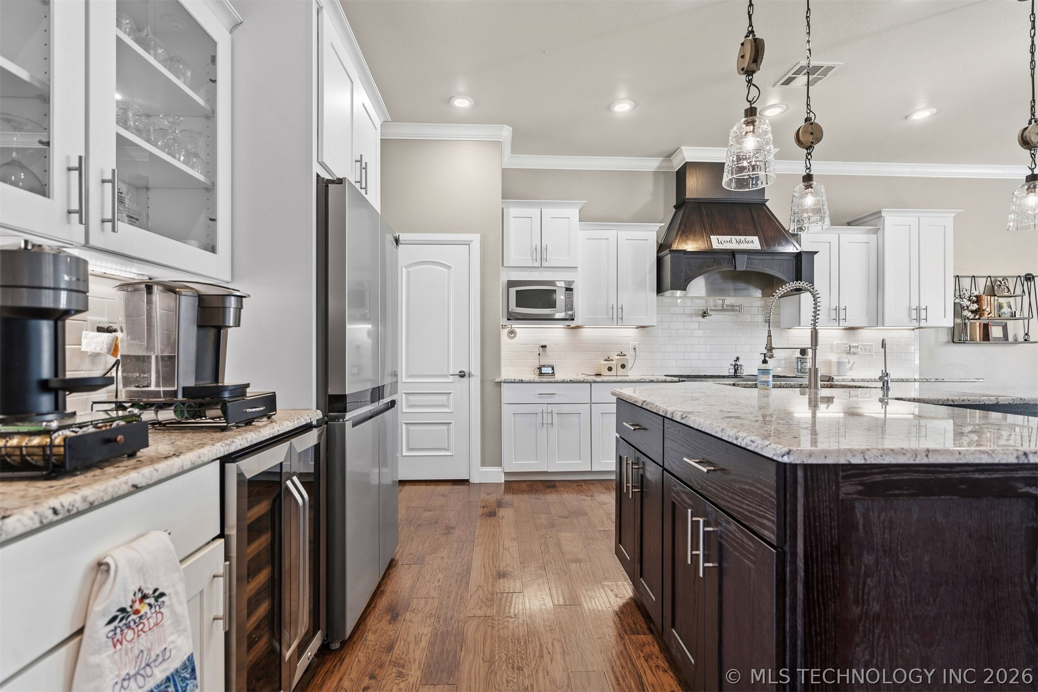1451 Gateway Road Property Photo 14