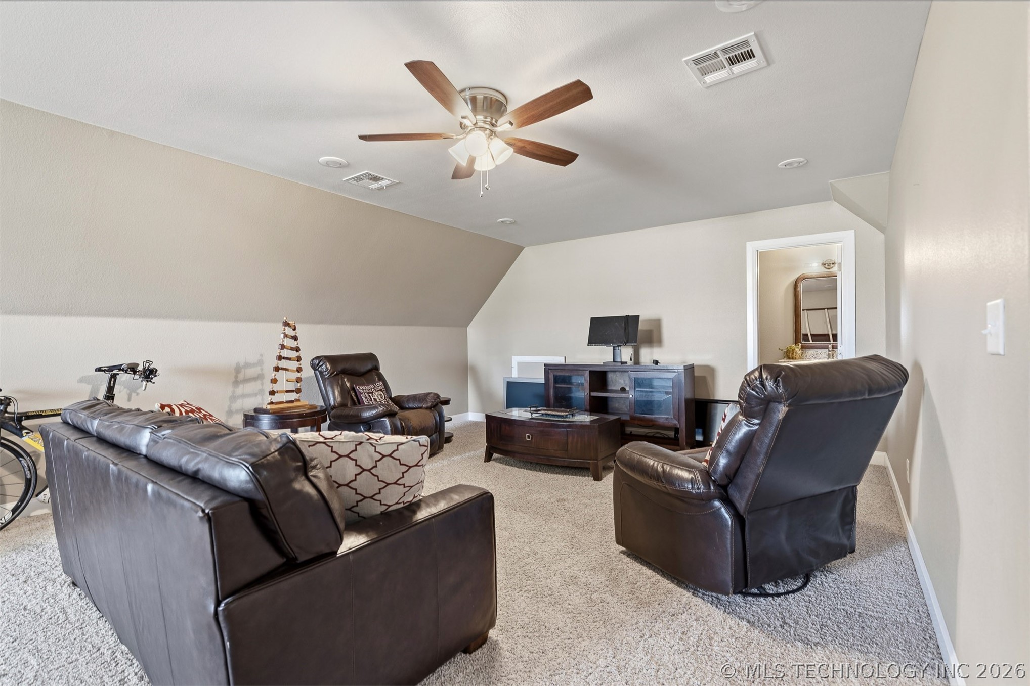 1451 Gateway Road Property Photo 37