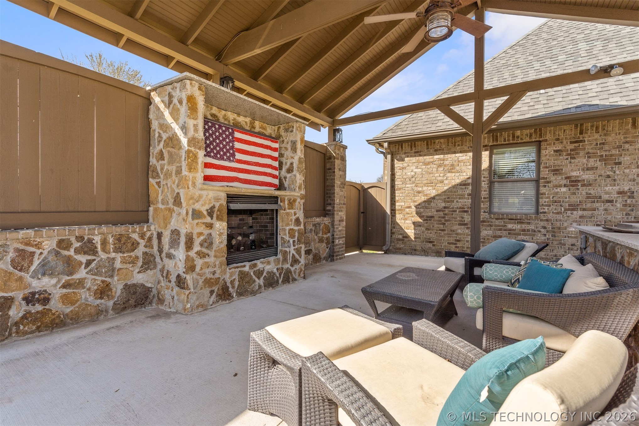 1451 Gateway Road Property Photo 47