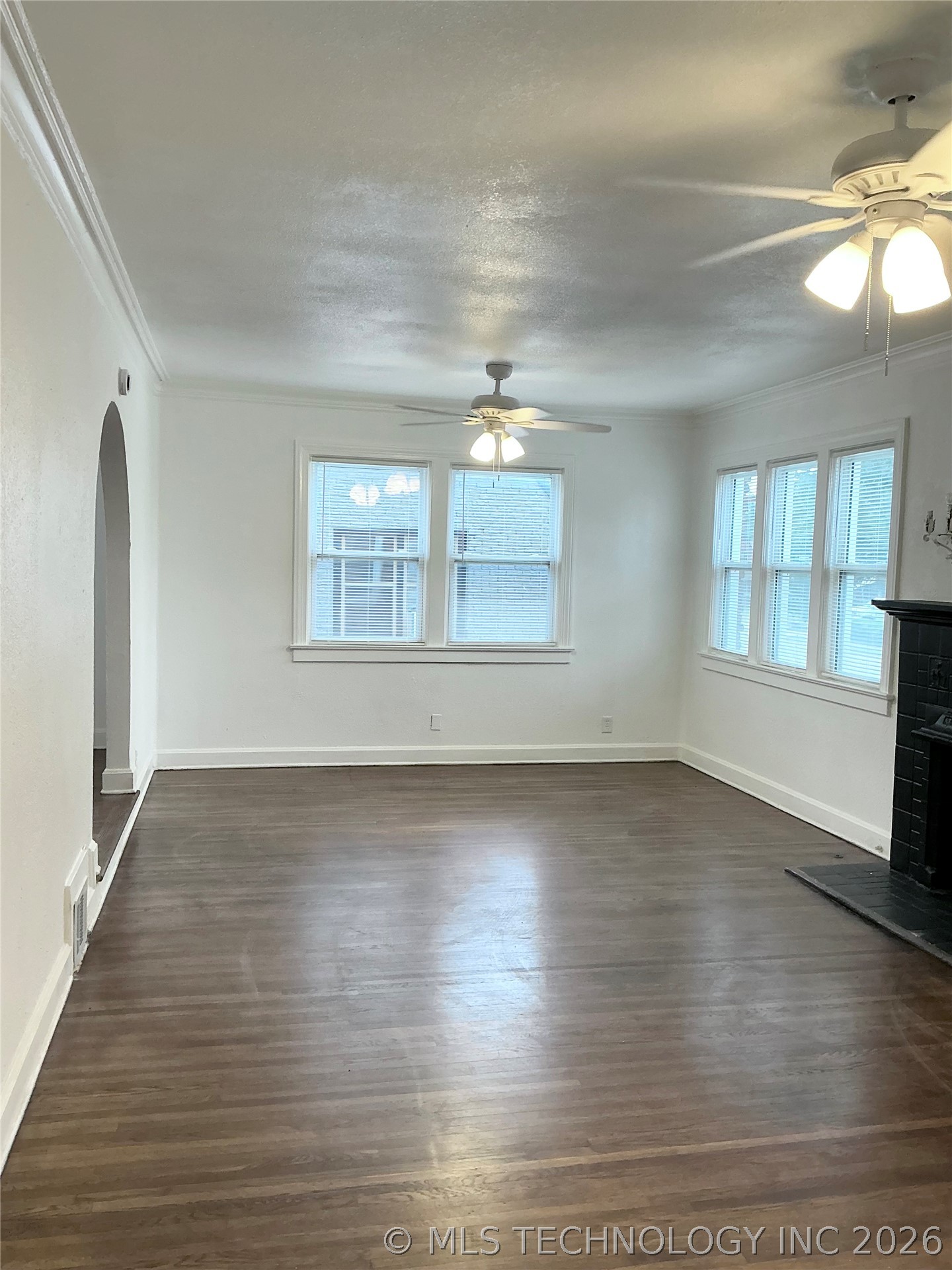 2424 N Boston Avenue Property Photo 3