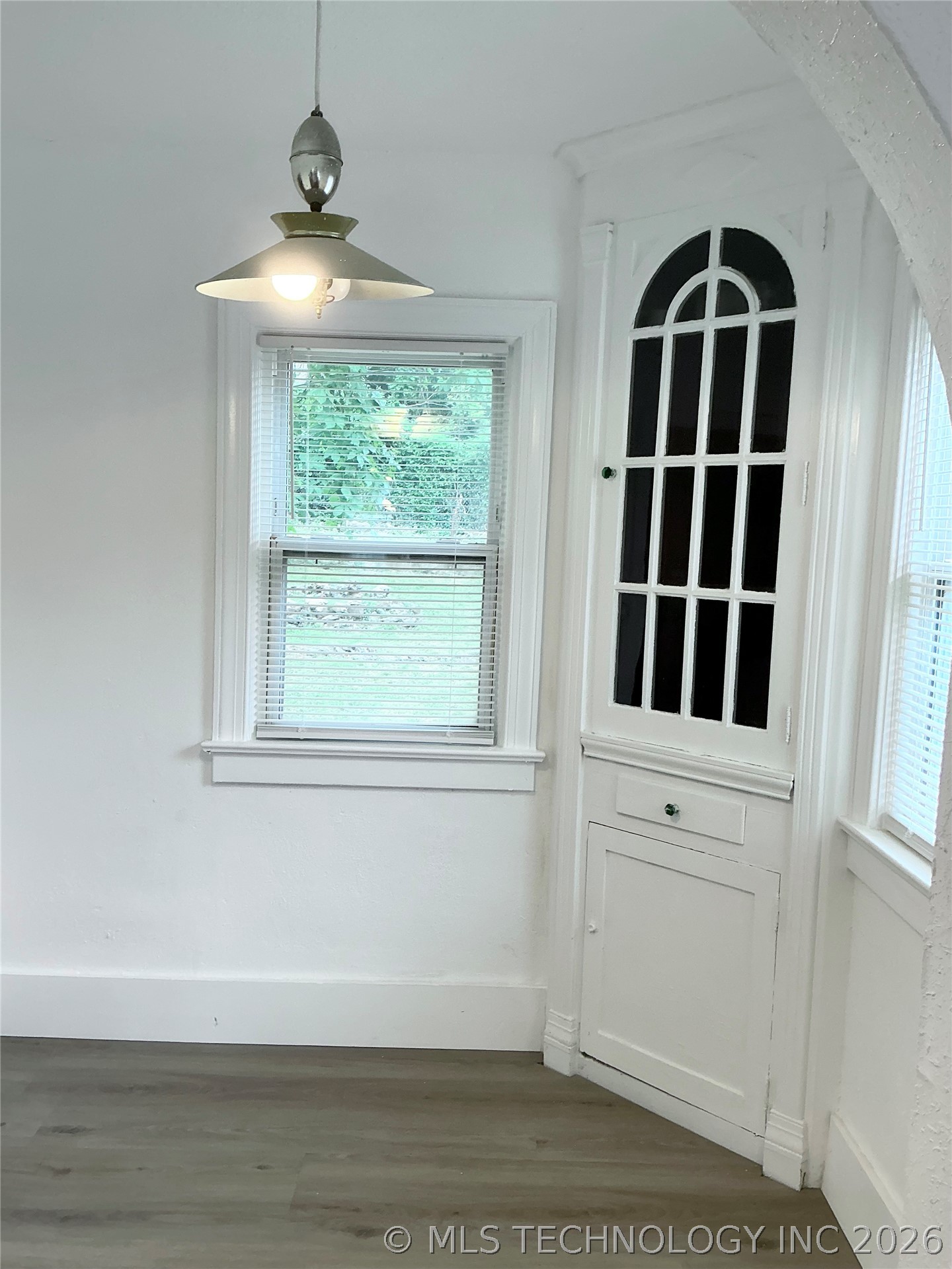 2424 N Boston Avenue Property Photo 9