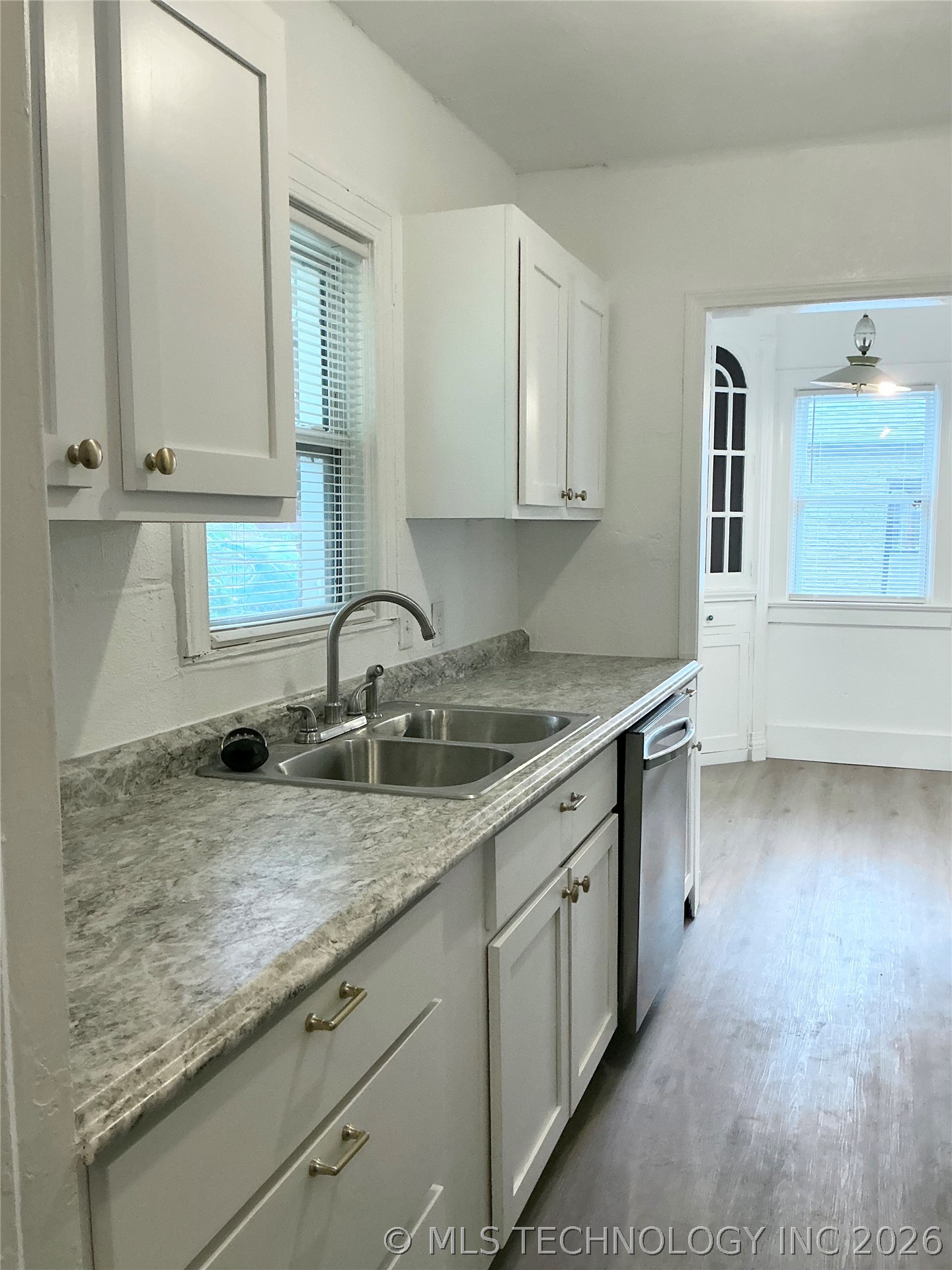 2424 N Boston Avenue Property Photo 13
