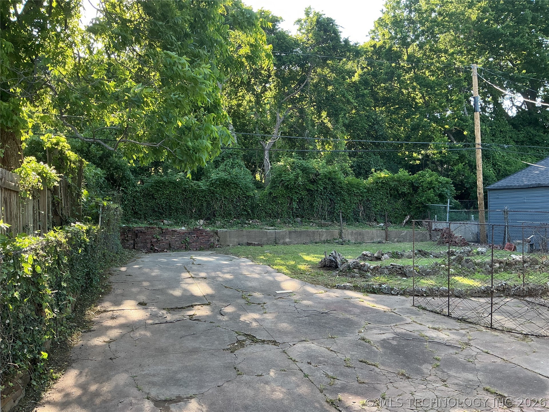 2424 N Boston Avenue Property Photo 28
