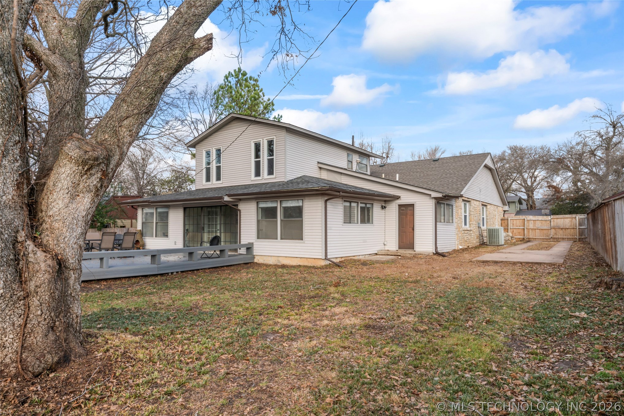 2448 E 56th Place Property Photo 44