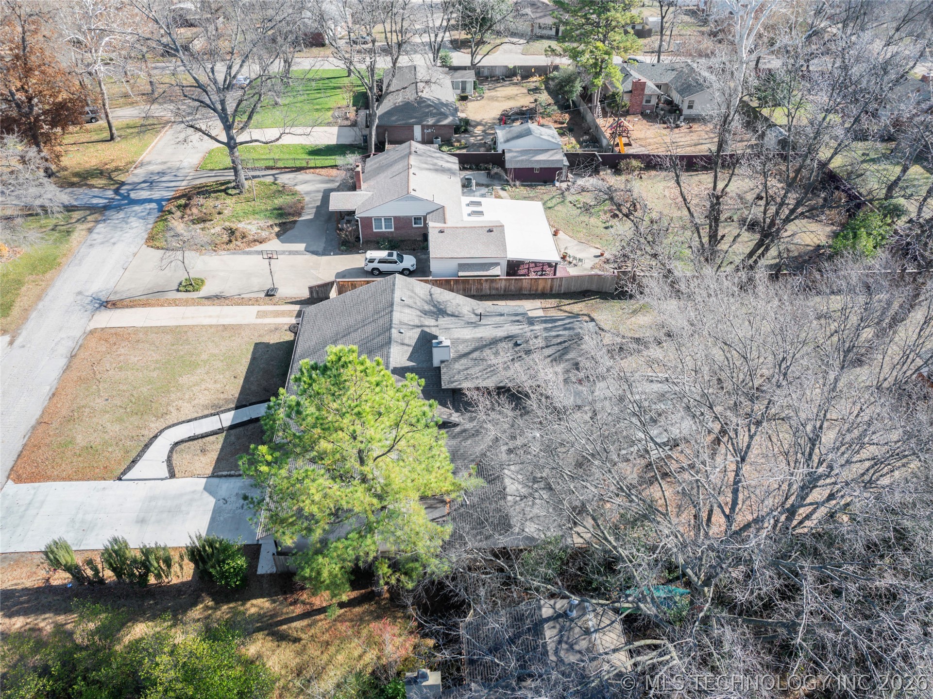 2448 E 56th Place Property Photo 49