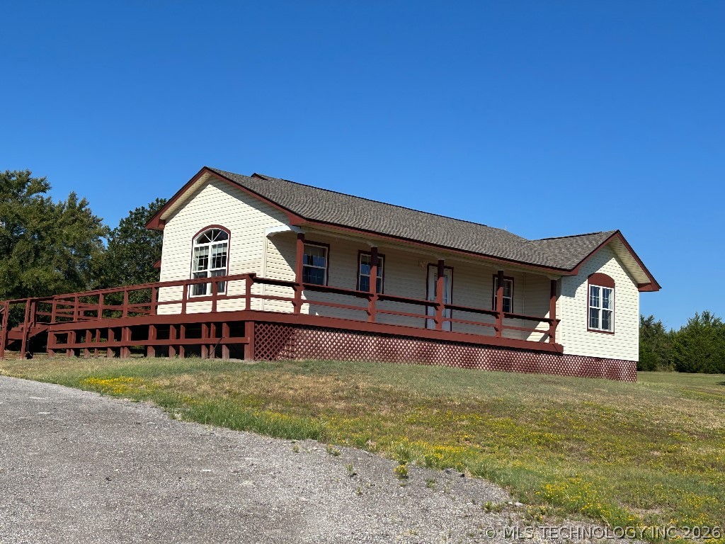 30245 S 210th Road Property Photo 5