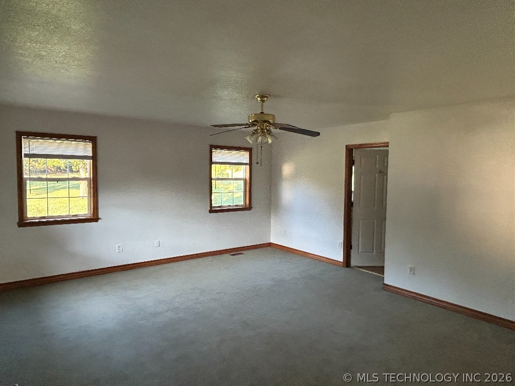 30245 S 210th Road Property Photo 15