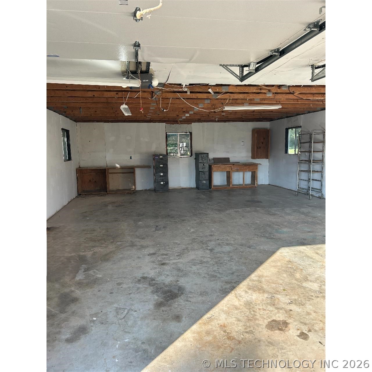 30245 S 210th Road Property Photo 21