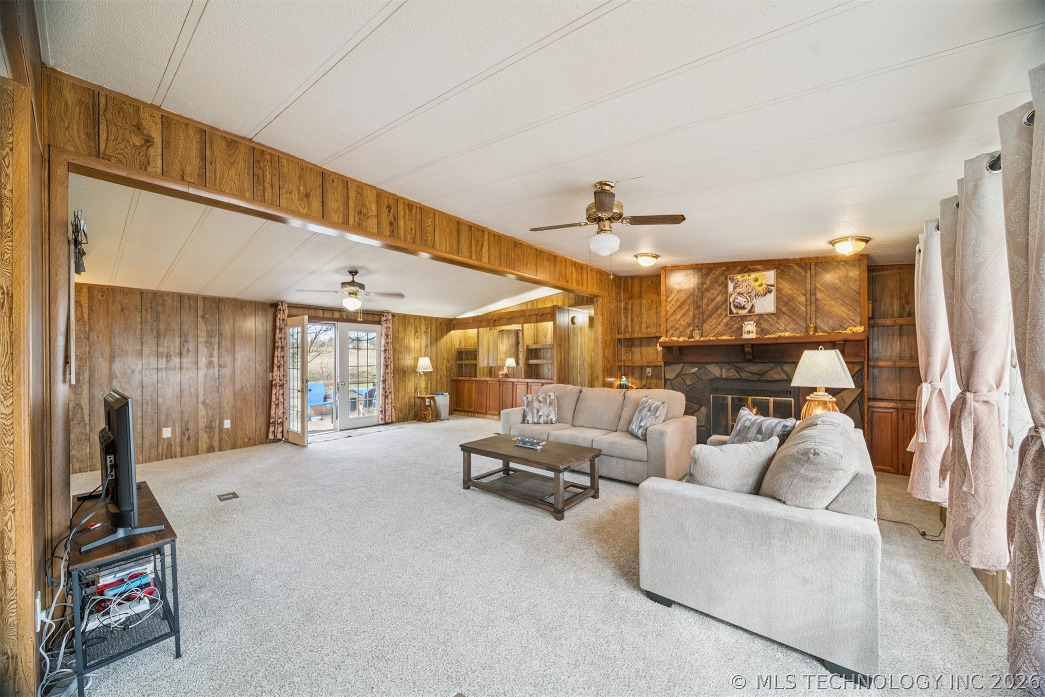 358126 E 5400 Road Property Photo 6