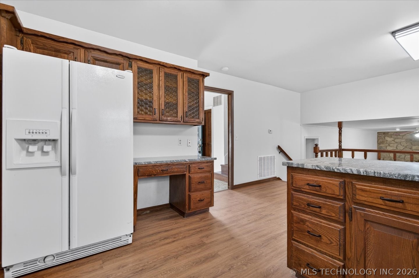 837 Winding Way Property Photo 10