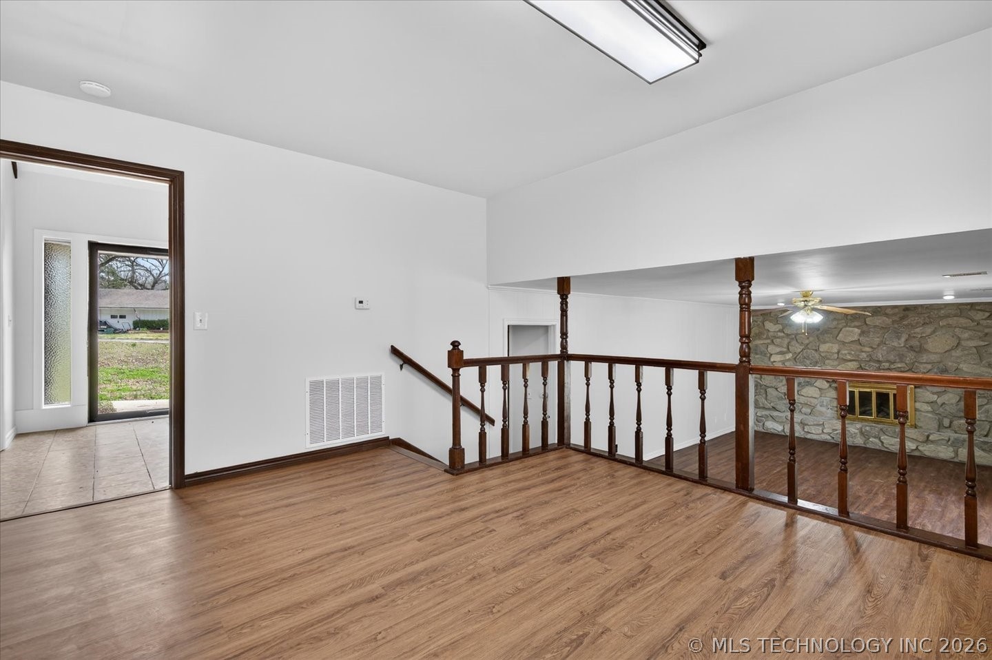 837 Winding Way Property Photo 13