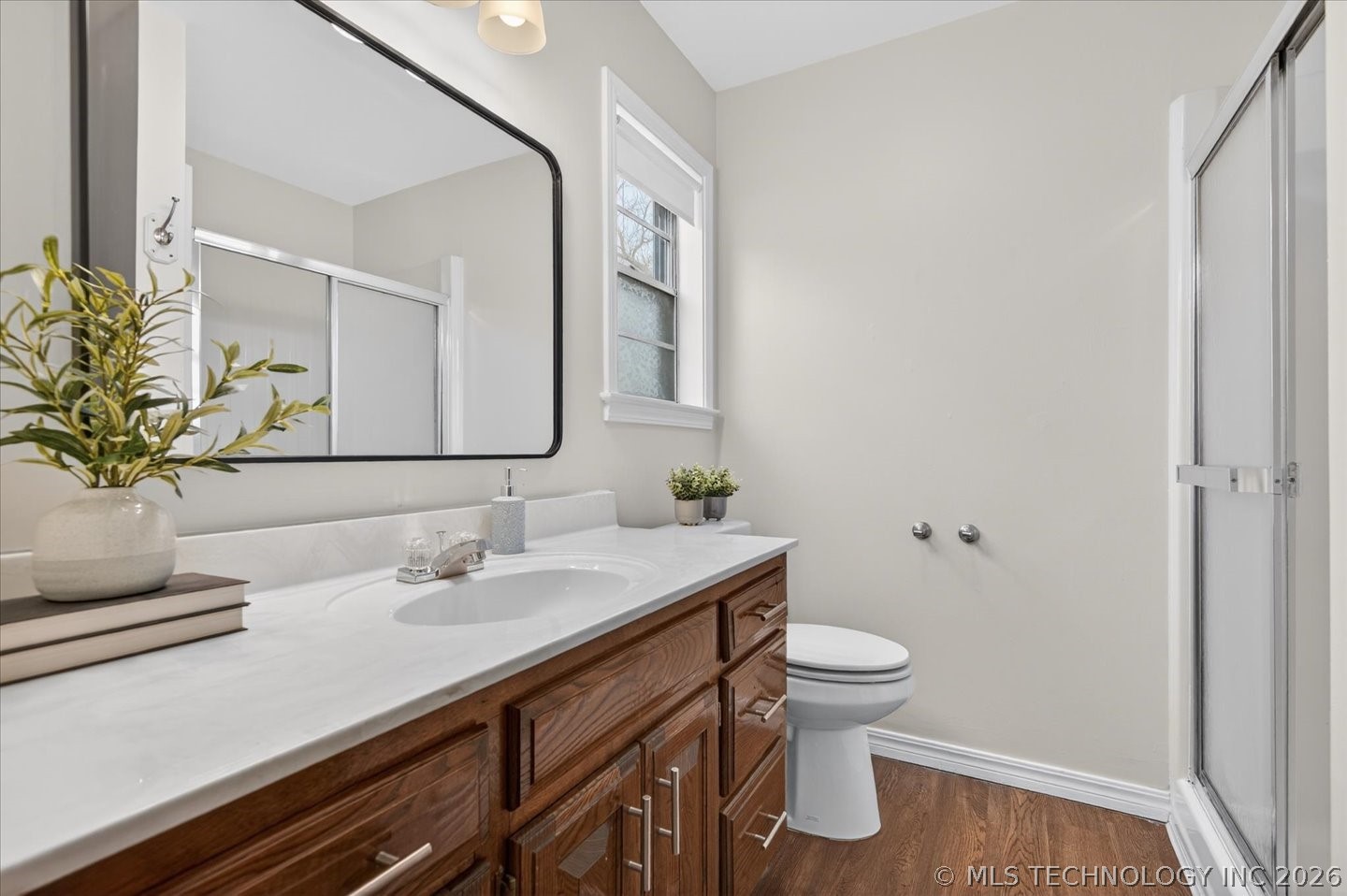 837 Winding Way Property Photo 22