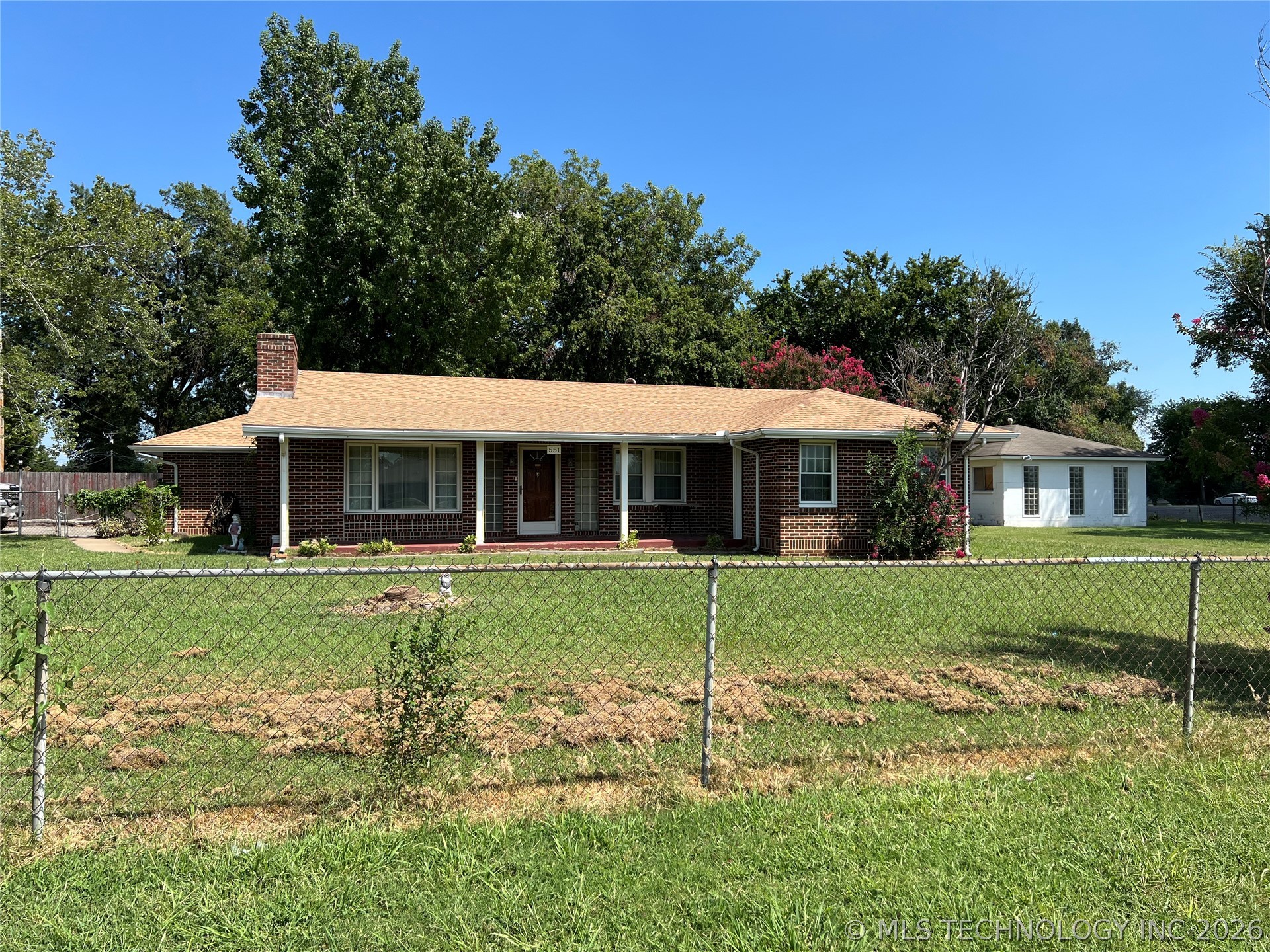551 S Memorial Drive Property Photo 14