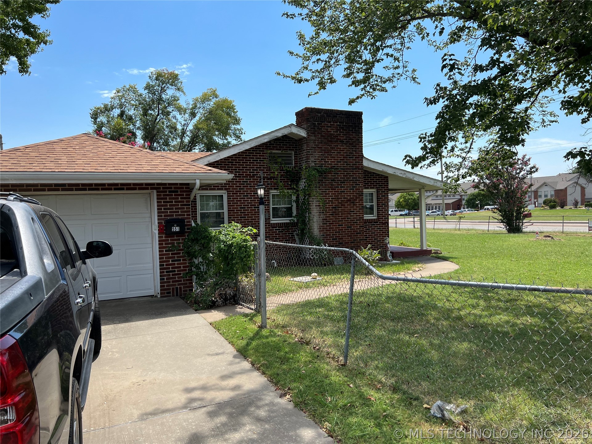 551 S Memorial Drive Property Photo 18