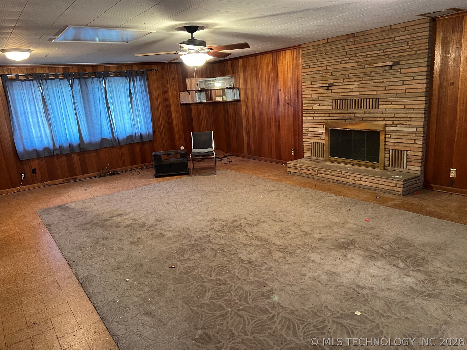 551 S Memorial Drive Property Photo 20