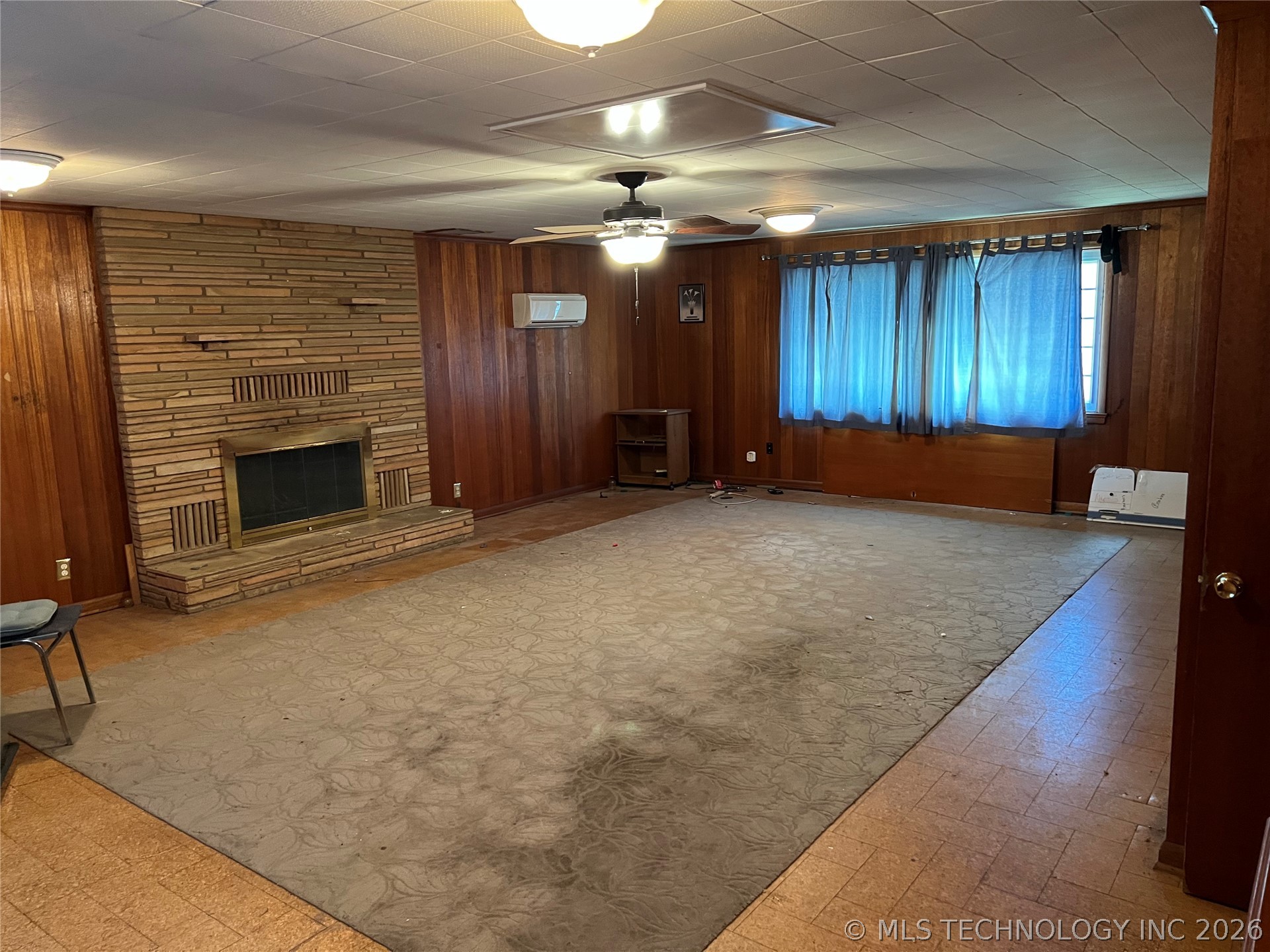 551 S Memorial Drive Property Photo 21