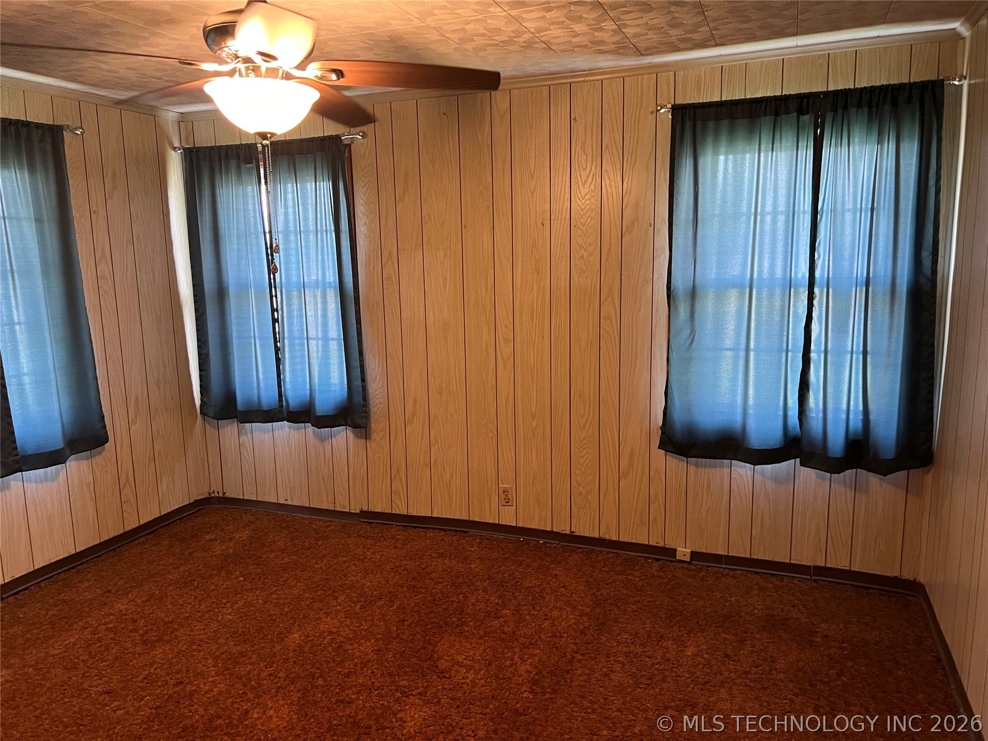 551 S Memorial Drive Property Photo 32