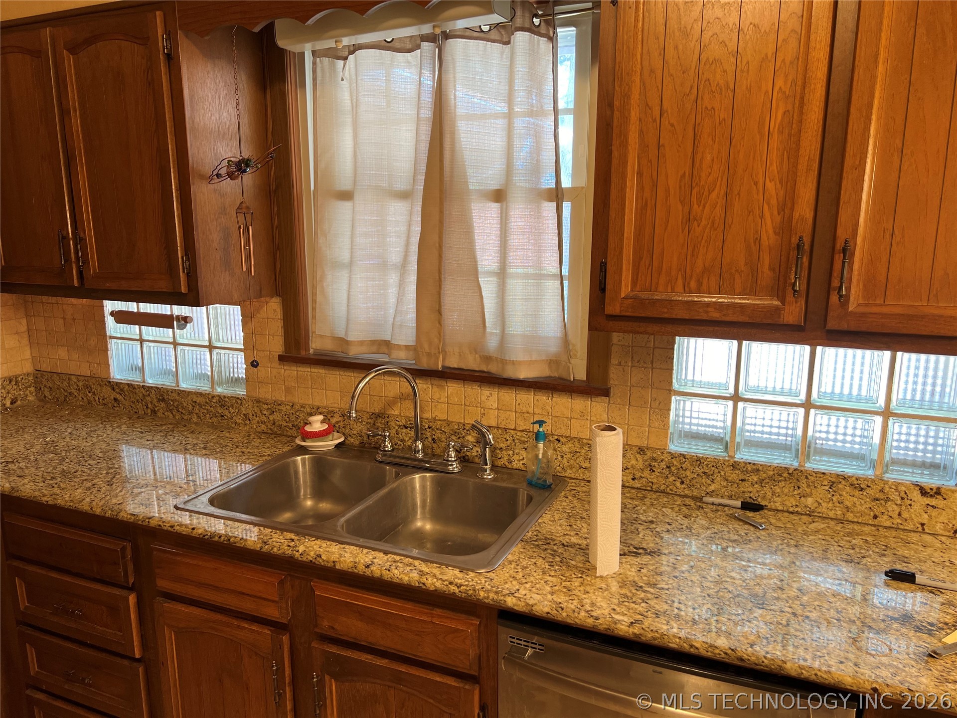 551 S Memorial Drive Property Photo 43
