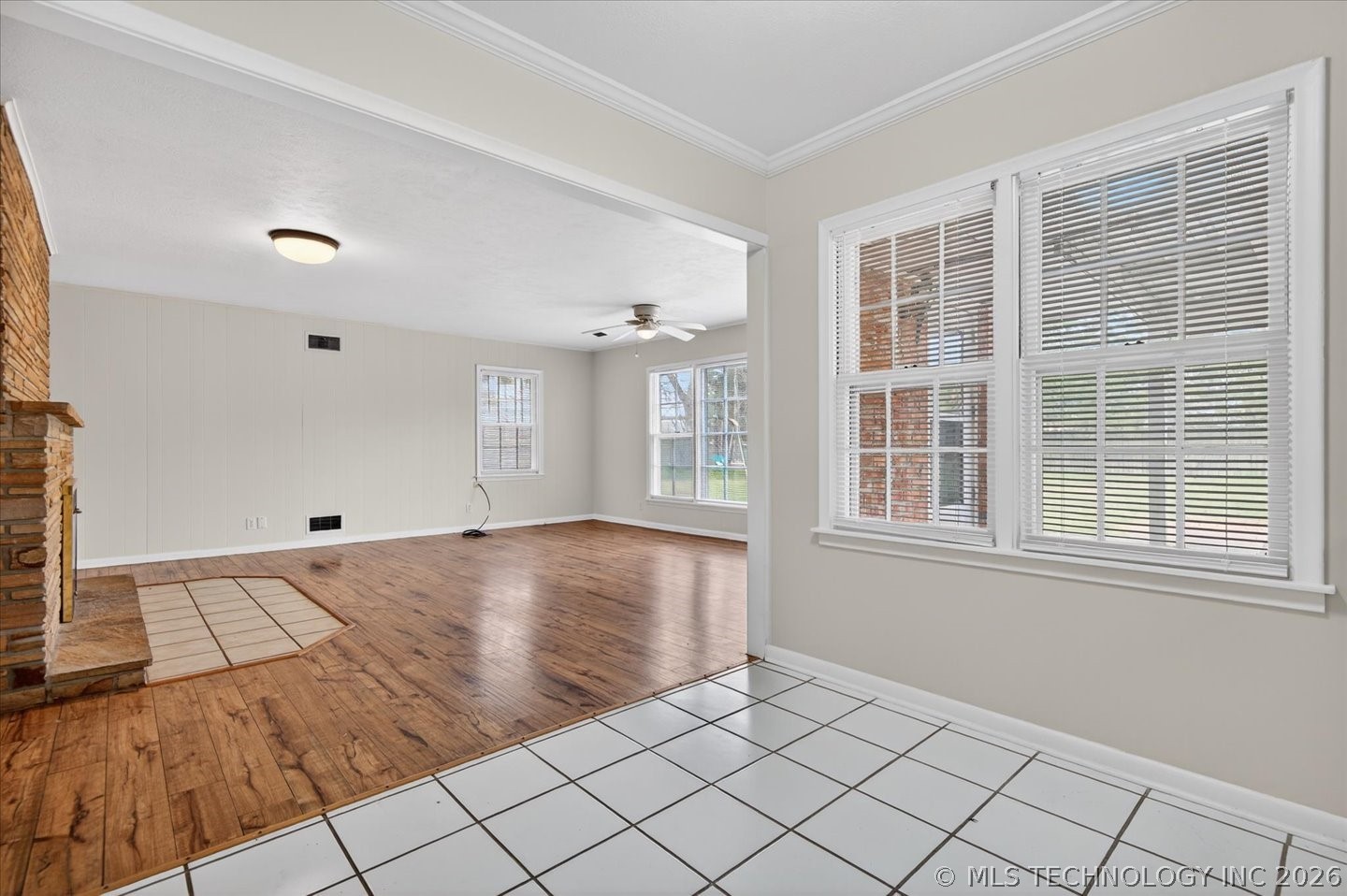 701 Winding Way Property Photo 13
