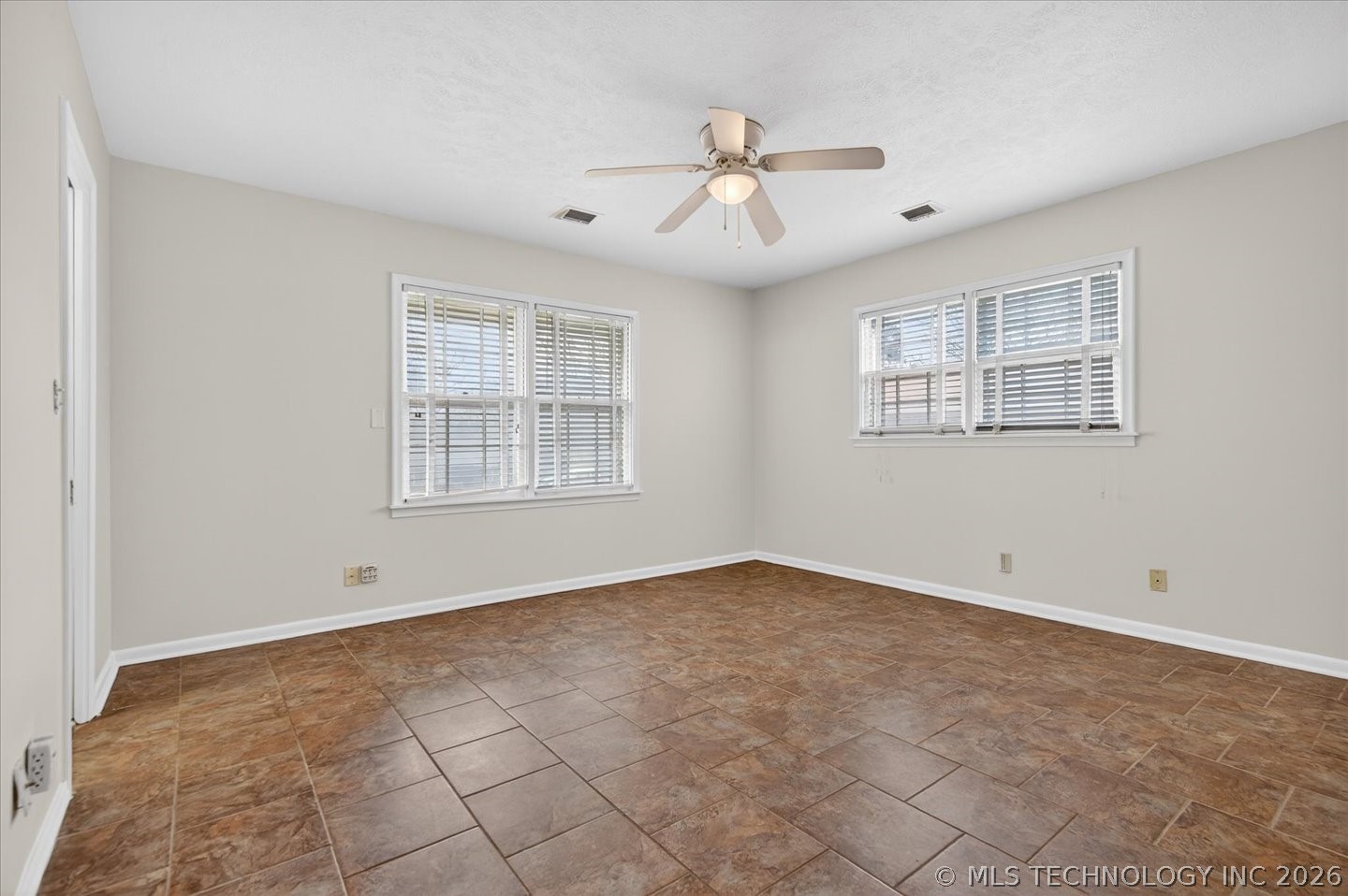 701 Winding Way Property Photo 17