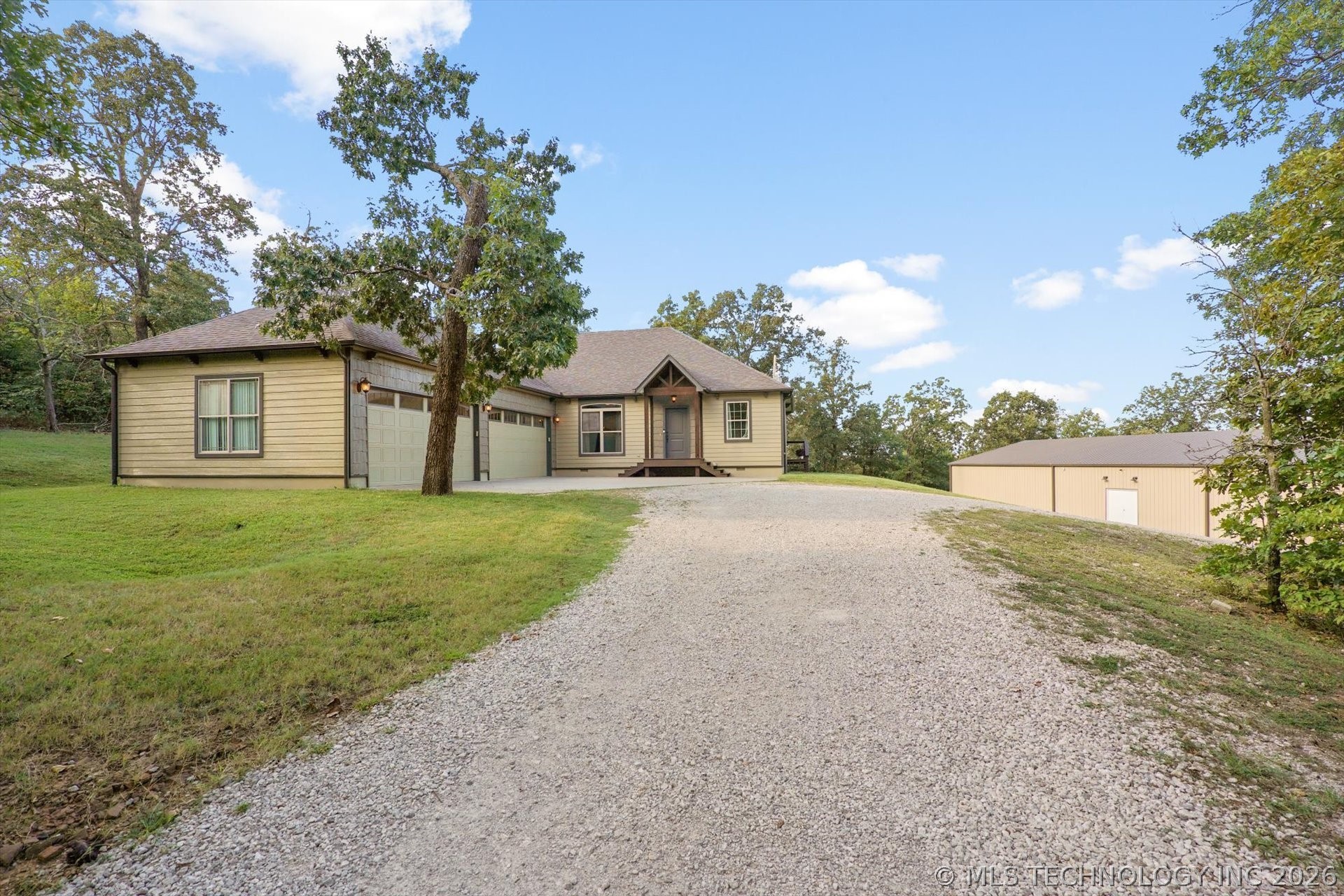 20944 E 440 Road Property Photo 2