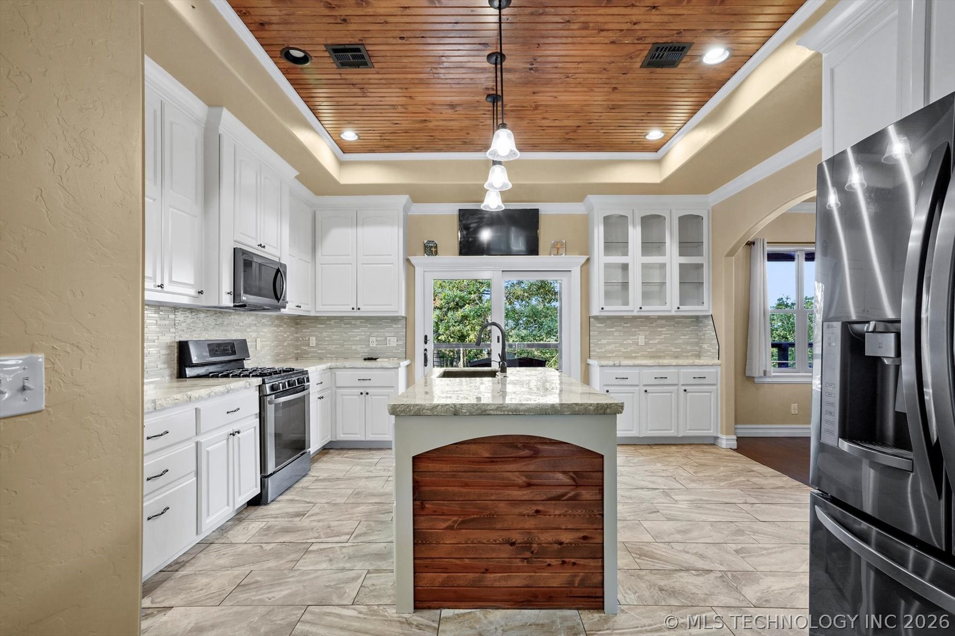 20944 E 440 Road Property Photo 6