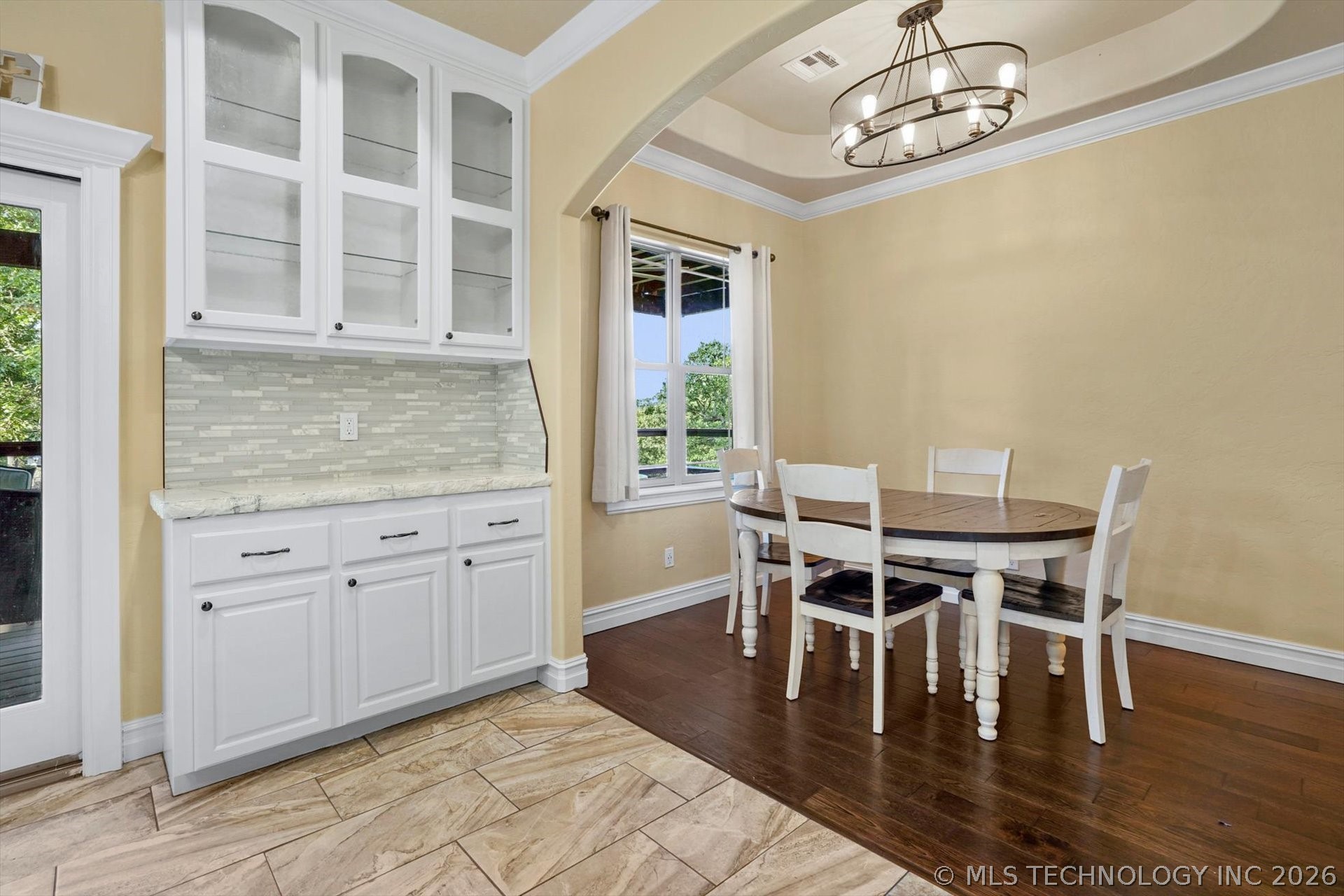 20944 E 440 Road Property Photo 9