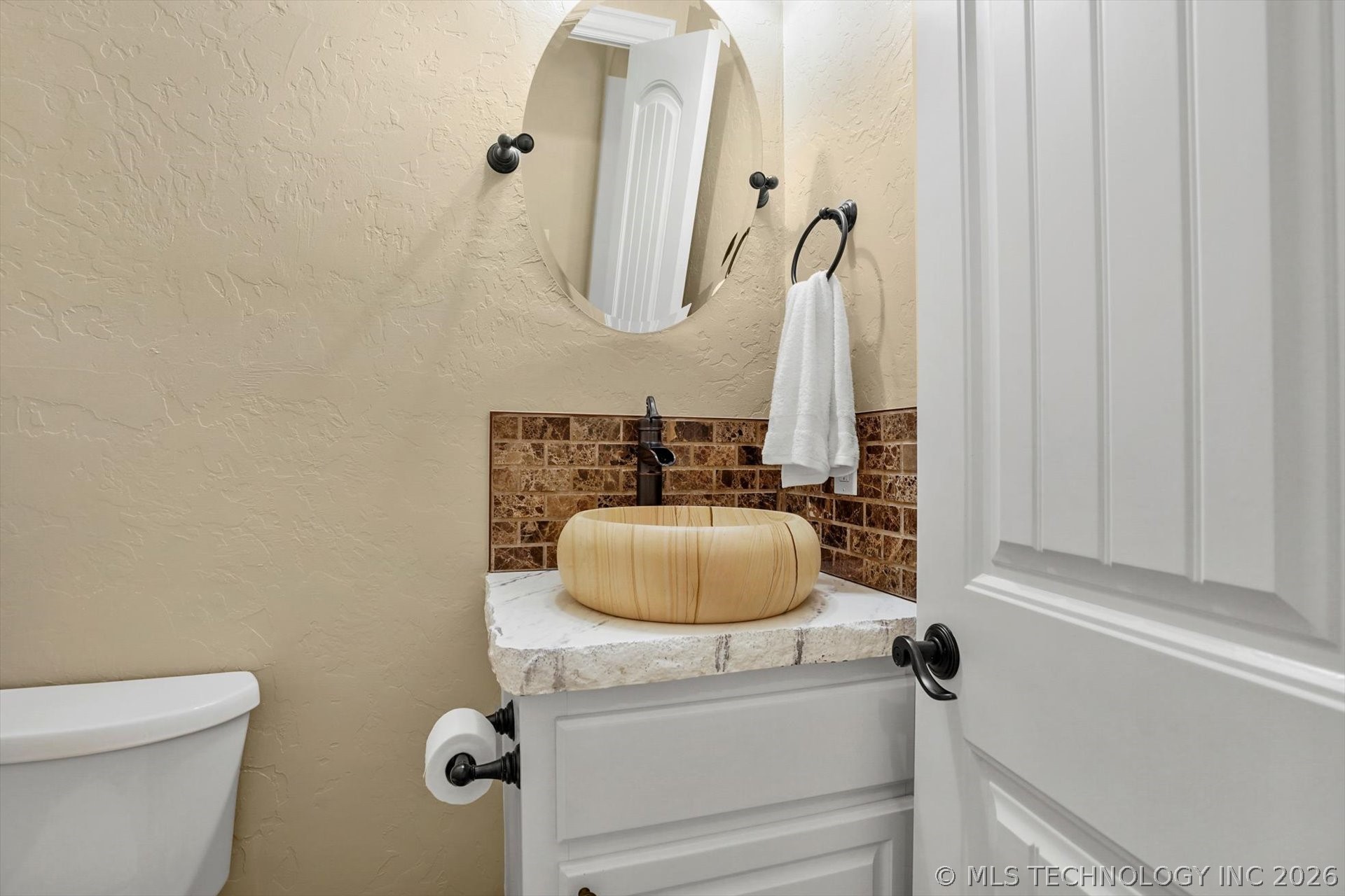 20944 E 440 Road Property Photo 12