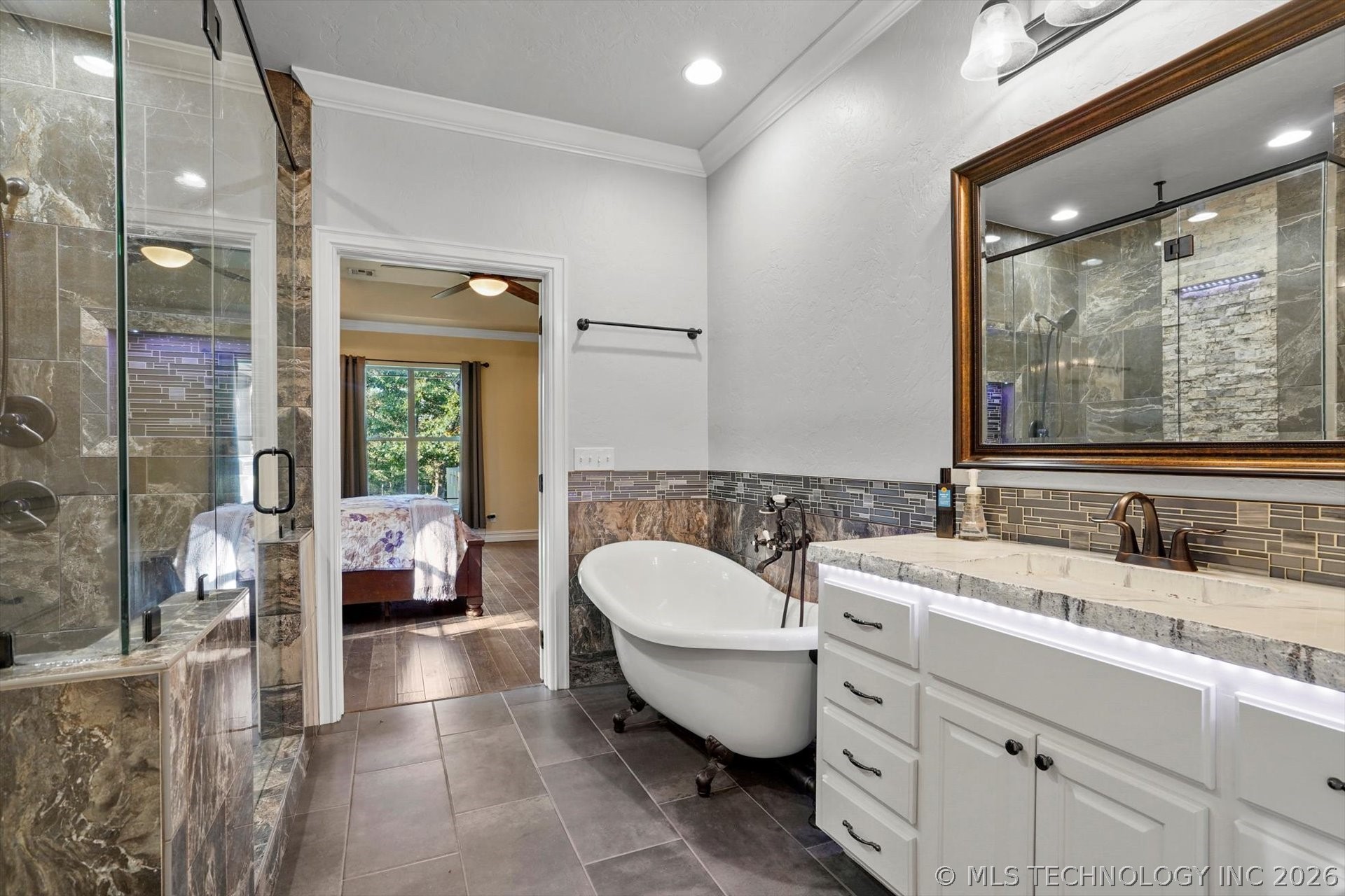 20944 E 440 Road Property Photo 17