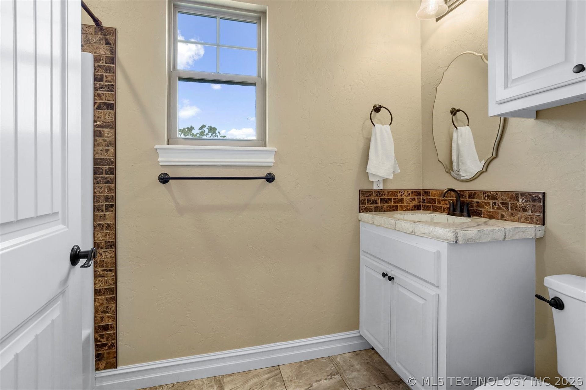 20944 E 440 Road Property Photo 21