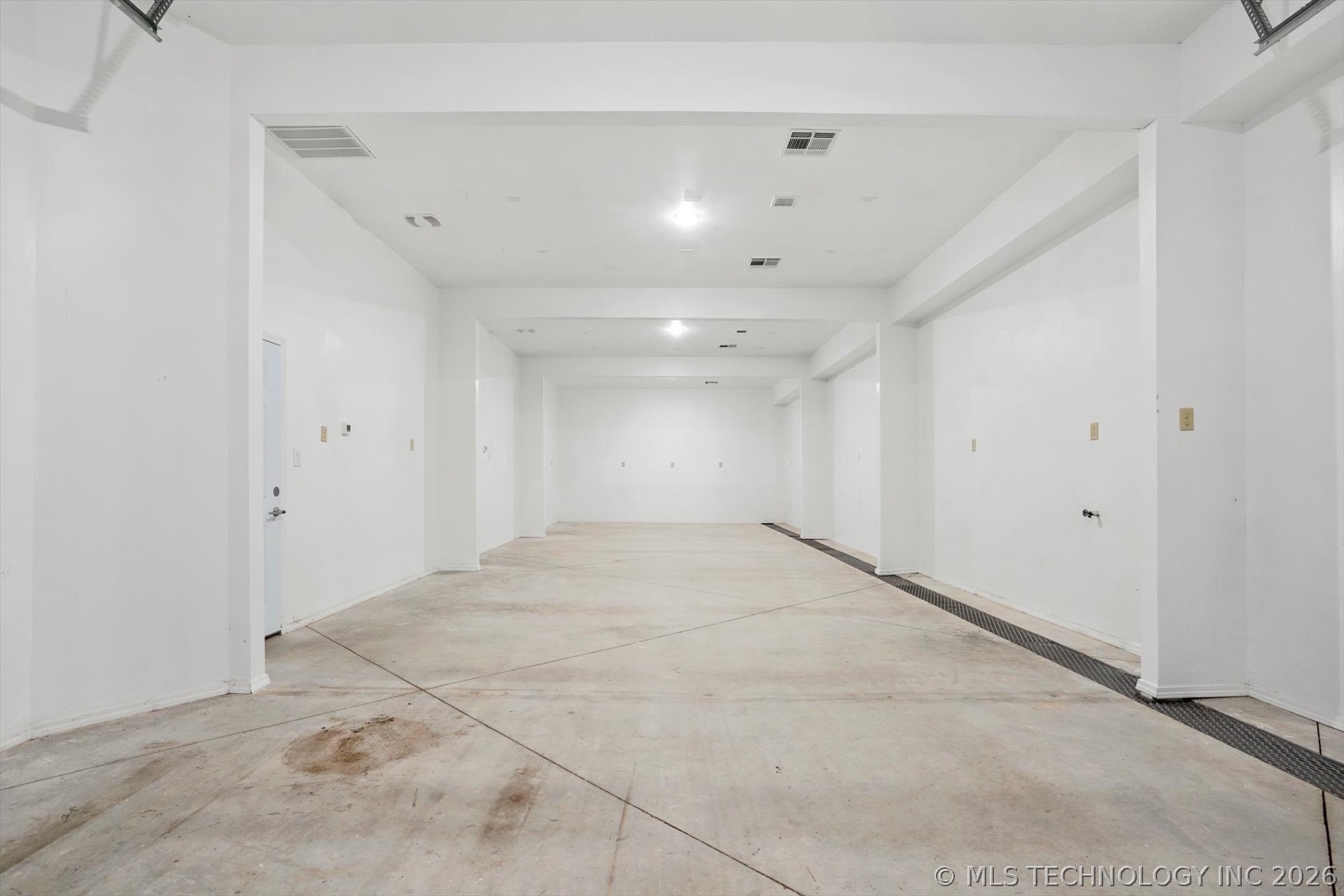20944 E 440 Road Property Photo 38