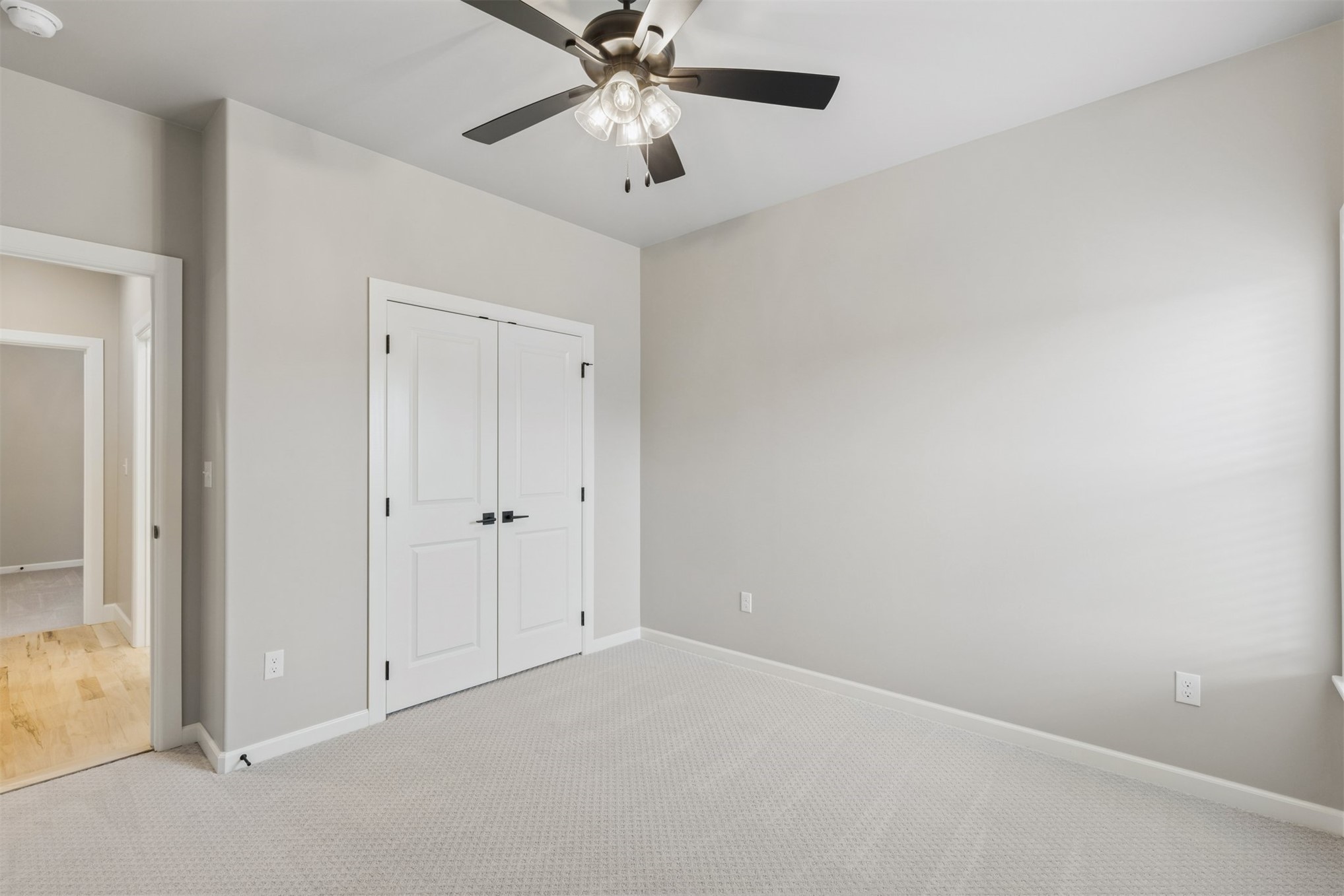 6705 S Fir Avenue Property Photo 32