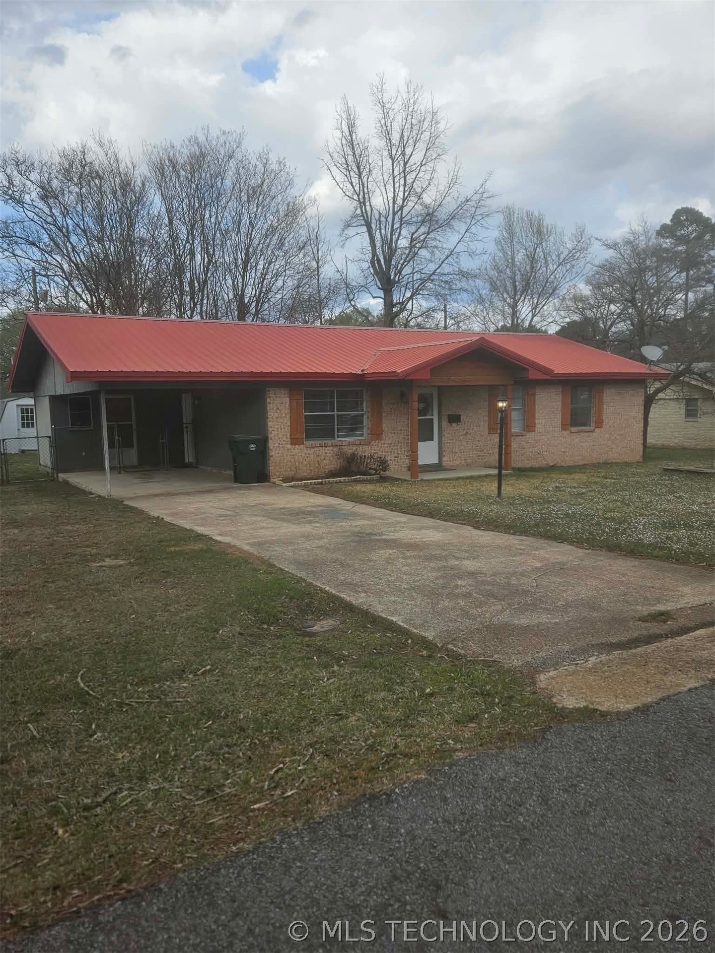 807 Ne 5th Property Photo 5