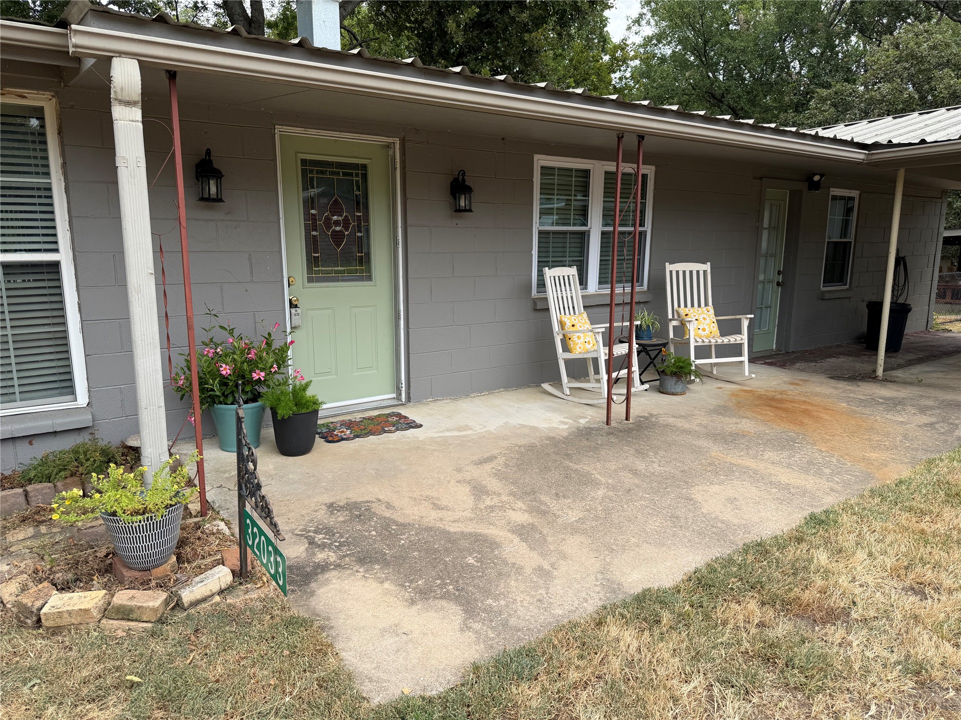 32033 E 695 Way Property Photo 2