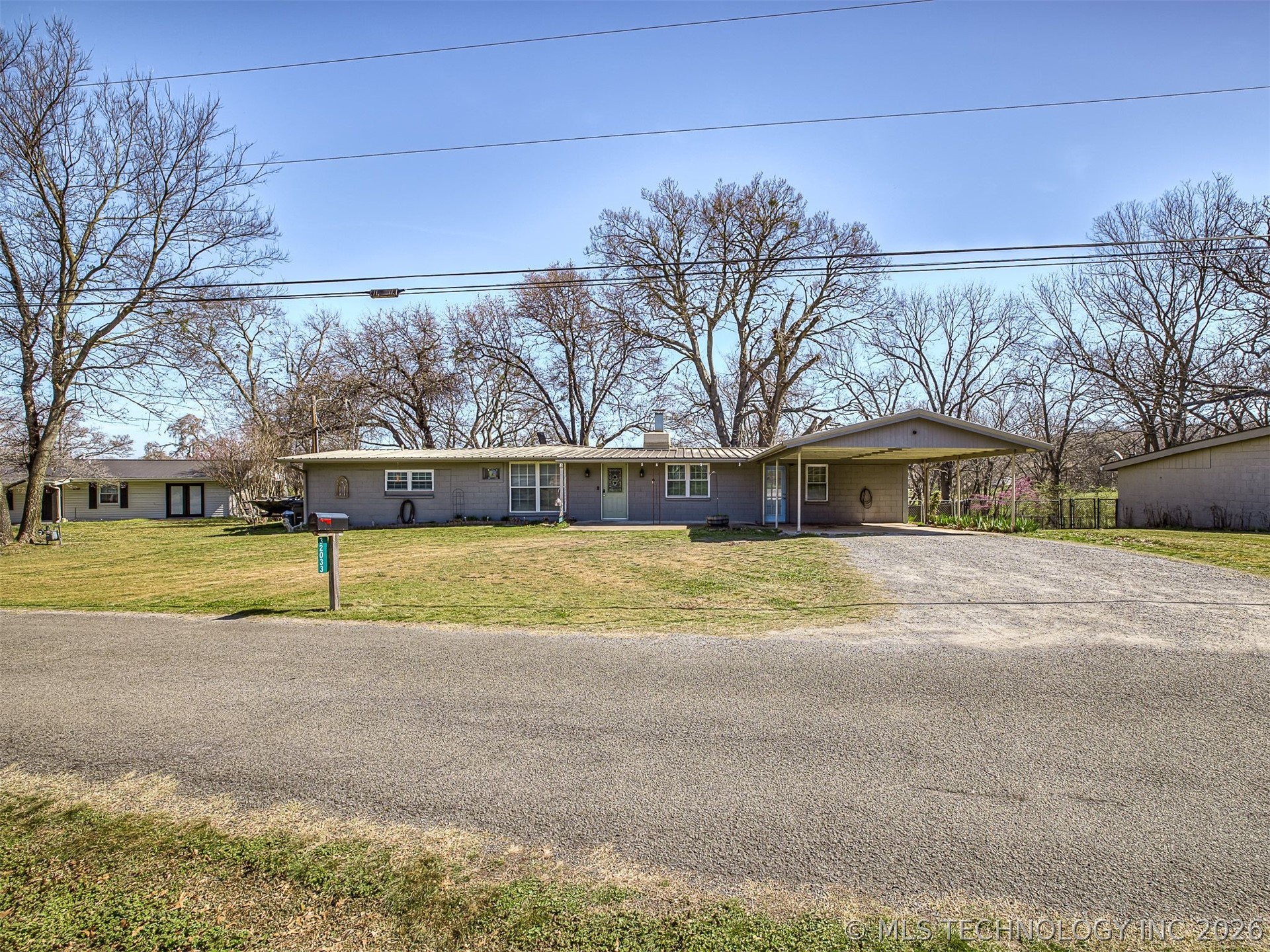 32033 E 695 Way Property Photo 8