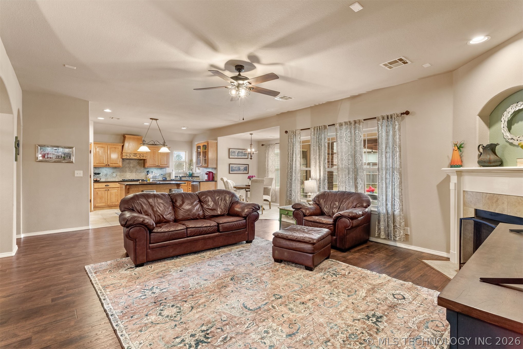 14560 Jordan Court Property Photo 6