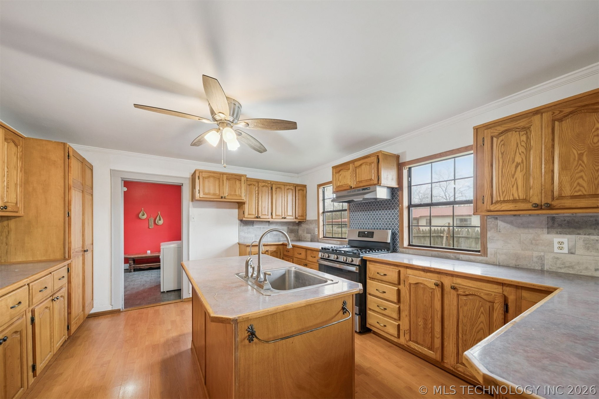 205 N Baltimore Property Photo 10