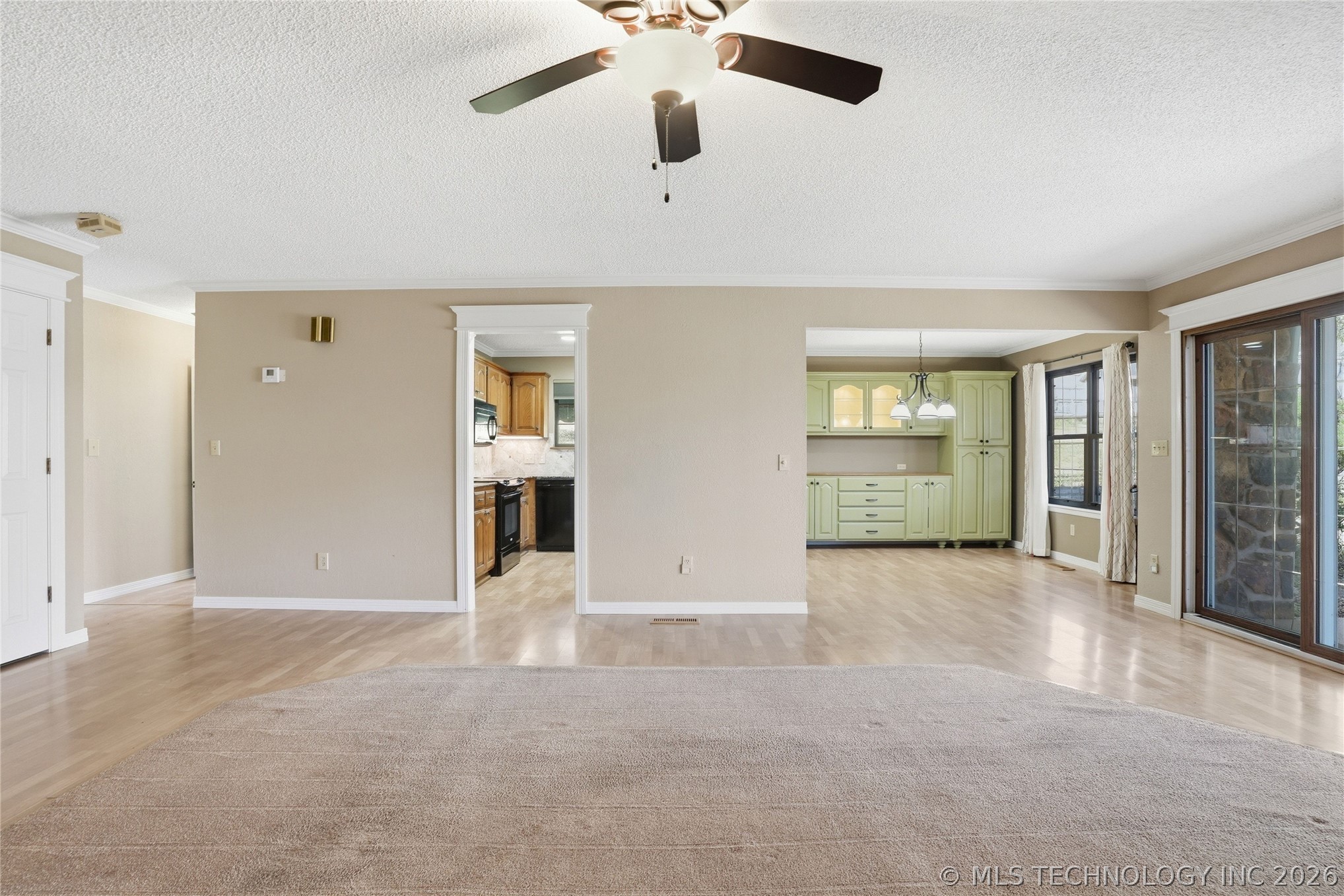 1711 Valley Road Property Photo 9