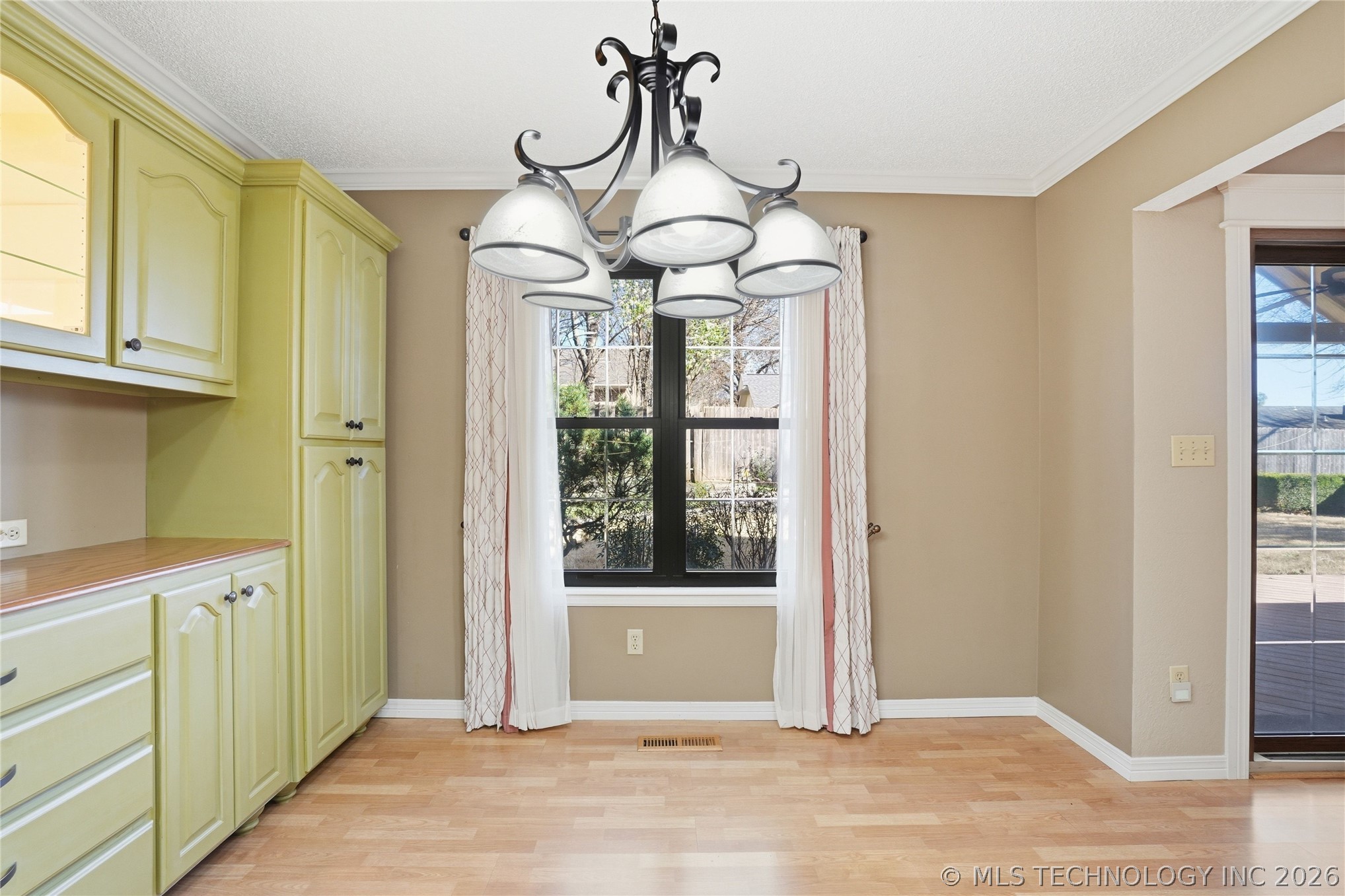 1711 Valley Road Property Photo 13