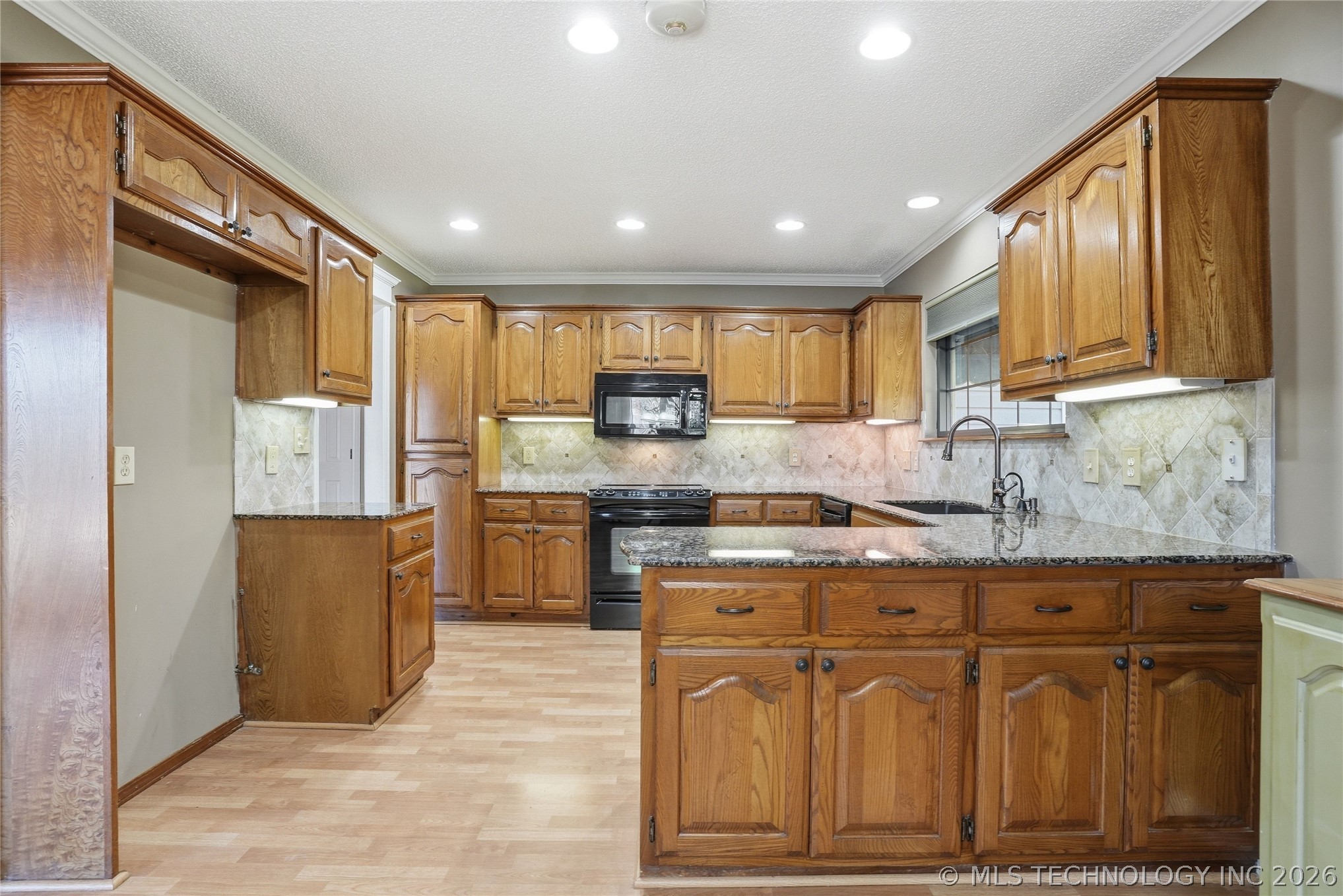 1711 Valley Road Property Photo 15