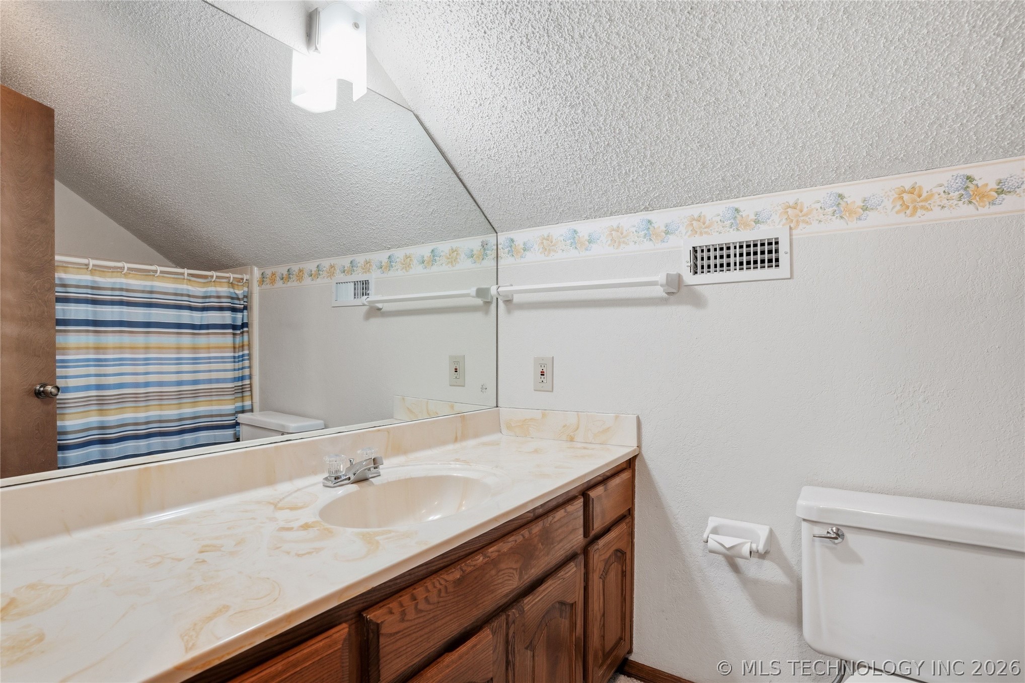 1711 Valley Road Property Photo 34