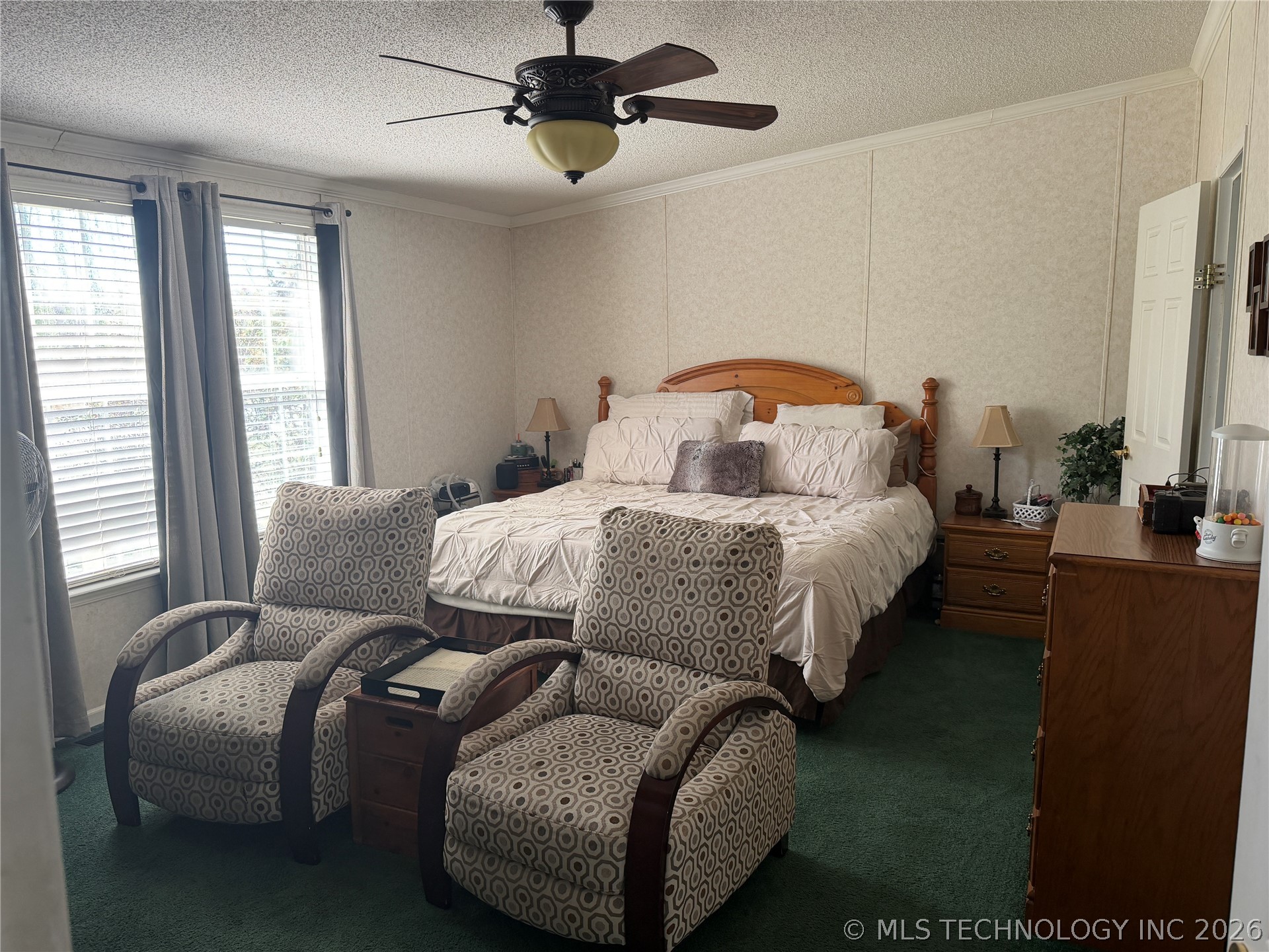 608 W Curtis Property Photo 25