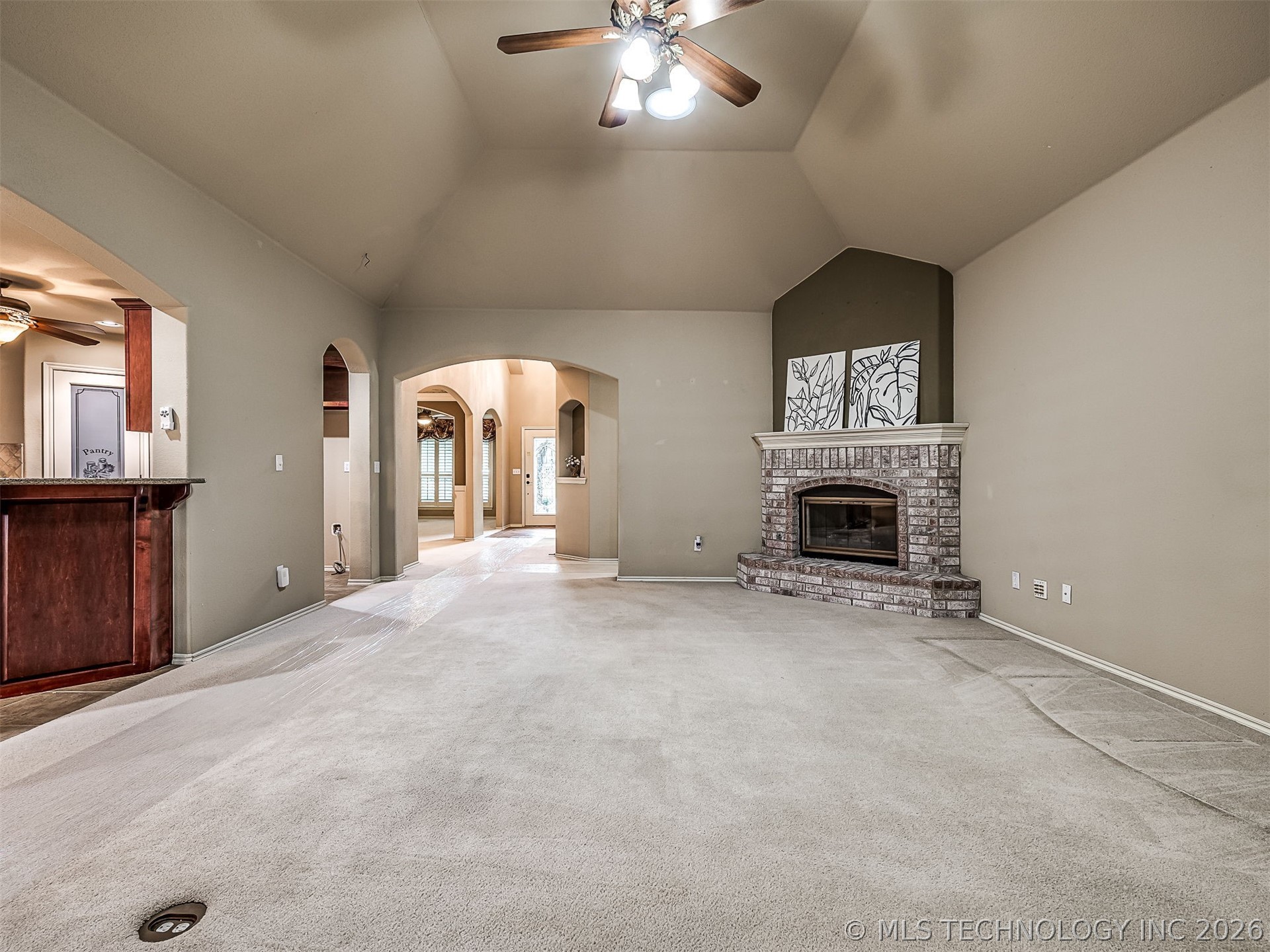 704 W Indianapolis Street Property Photo 12
