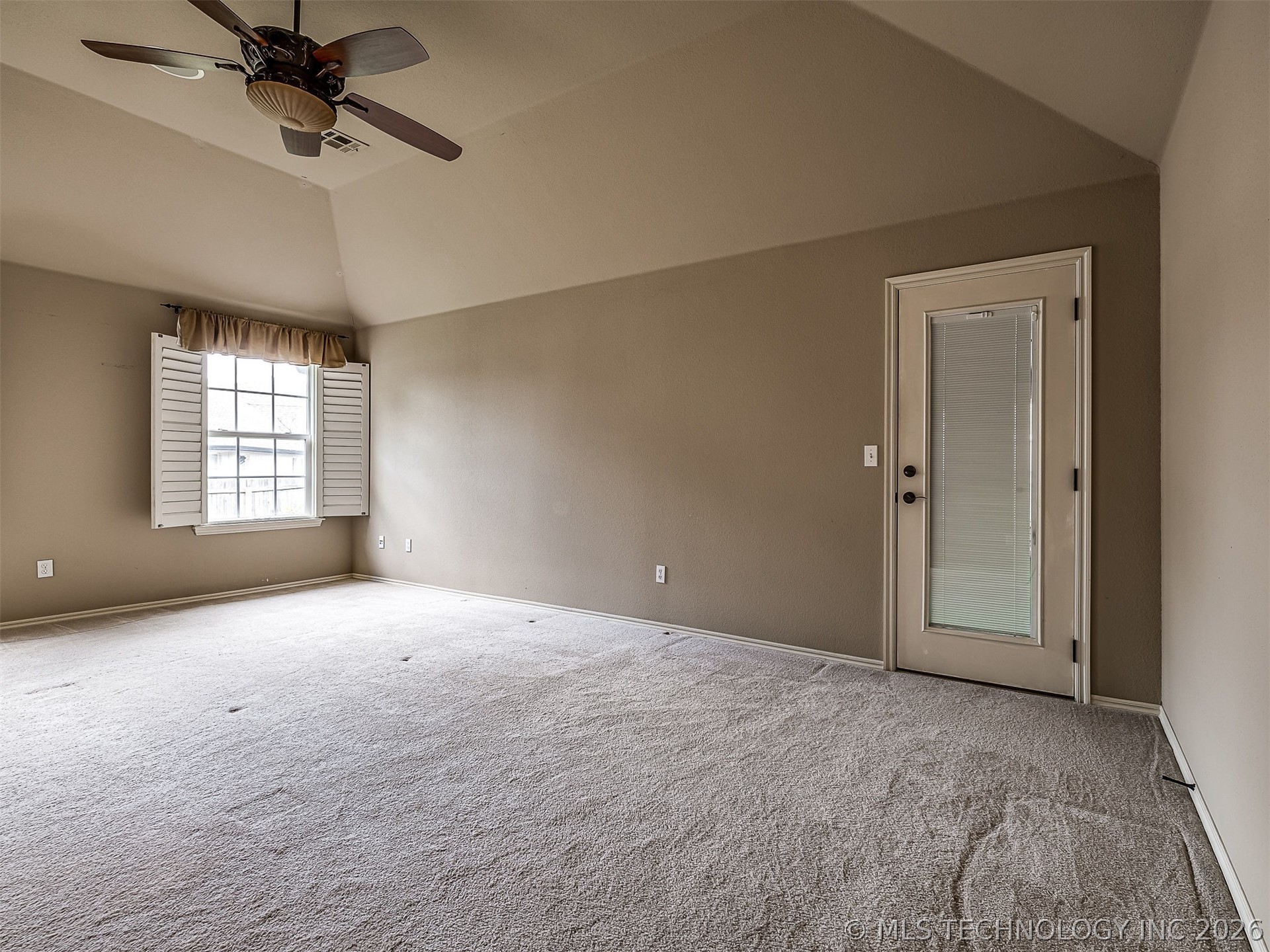 704 W Indianapolis Street Property Photo 32
